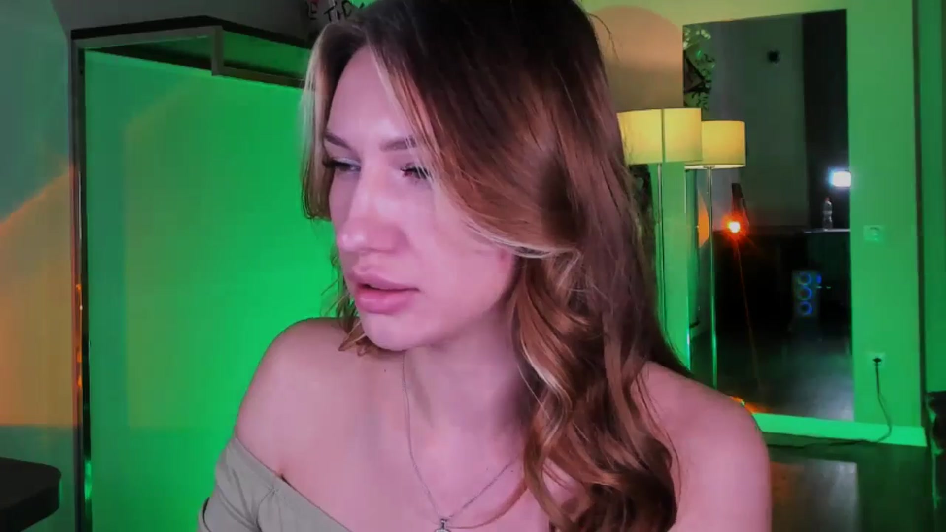 Gallery image thumbnail from LovelyGin's myfreecams stream on, 11/24/2025, 16:01 image 13 of 20