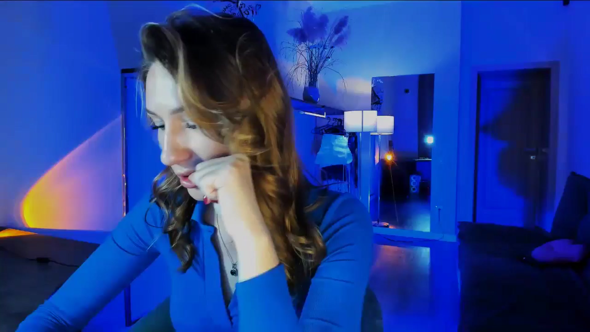 Gallery image thumbnail from LovelyGin's myfreecams stream on, 11/24/2025, 16:01 image 1 of 20