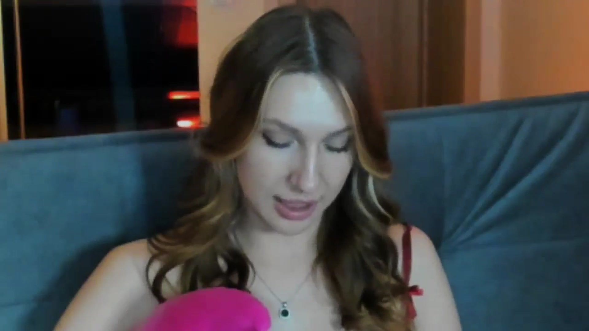 Gallery image thumbnail from LovelyGin's myfreecams stream on, 11/24/2025, 19:08 image 3 of 20