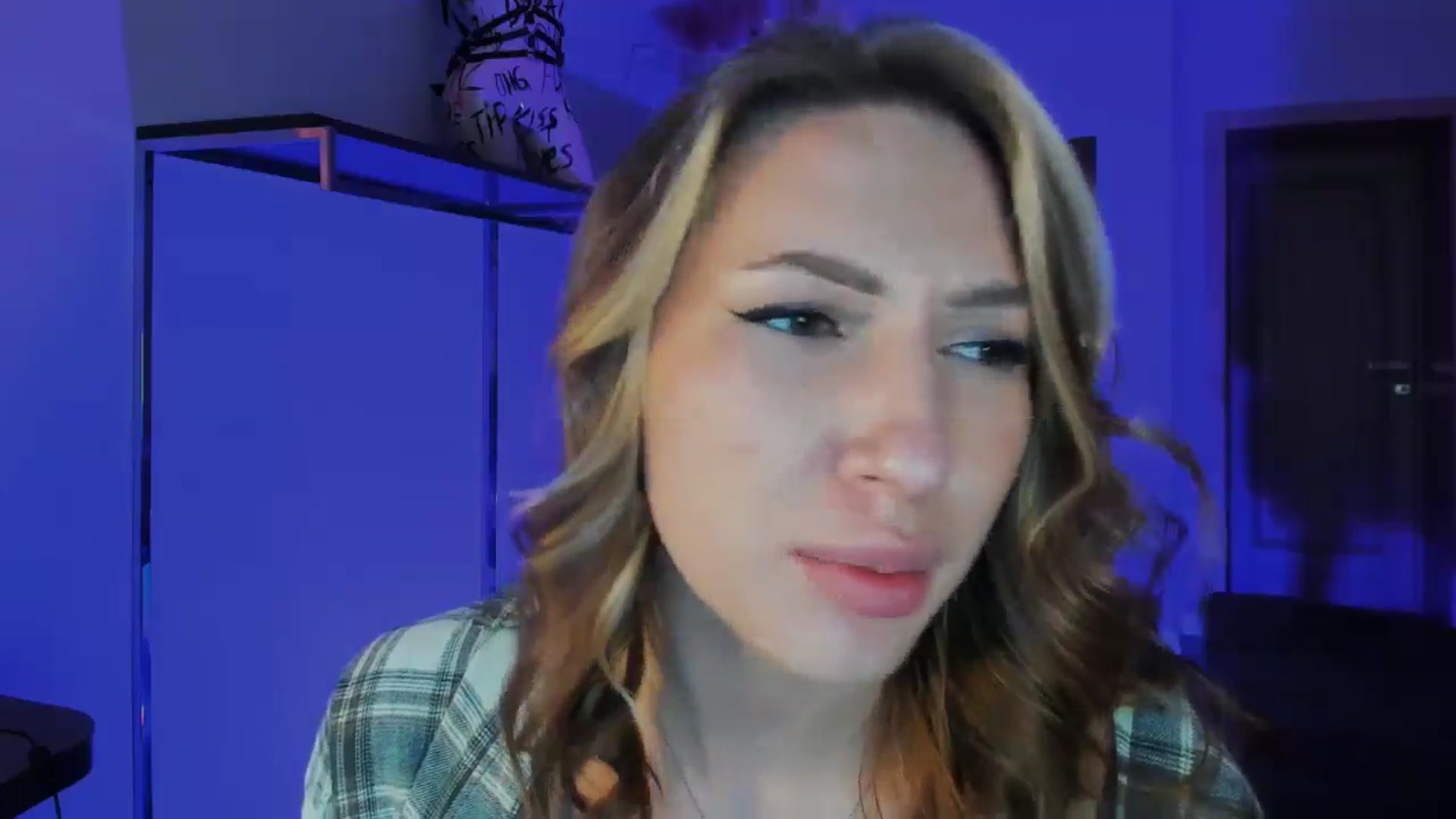 Gallery image thumbnail from LovelyGin's myfreecams stream on, 11/26/2025, 09:44 image 3 of 20