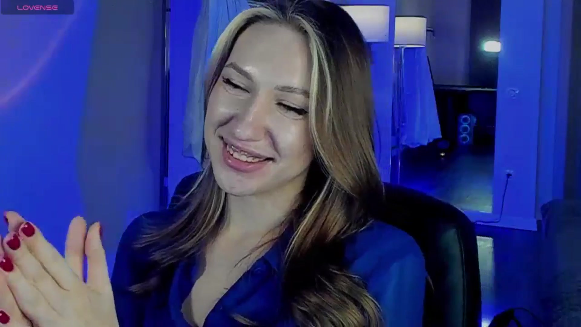 Gallery image thumbnail from LovelyGin's myfreecams stream on, 12/05/2025, 19:18 image 14 of 20