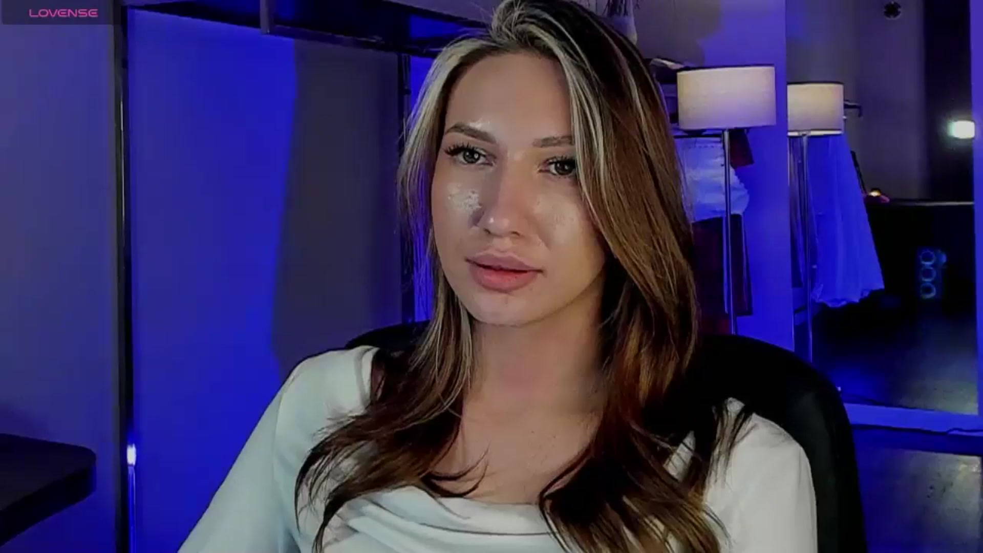 Gallery image thumbnail from LovelyGin's myfreecams stream on, 12/05/2025, 20:26 image 12 of 20