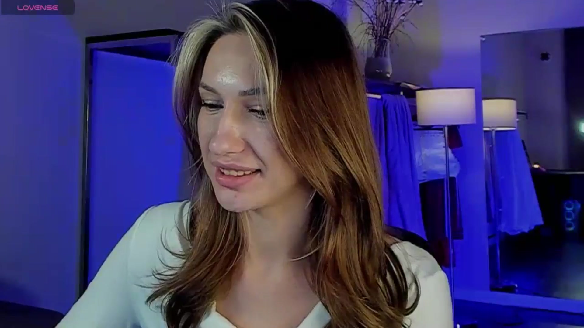 Gallery image thumbnail from LovelyGin's myfreecams stream on, 12/05/2025, 20:26 image 2 of 20