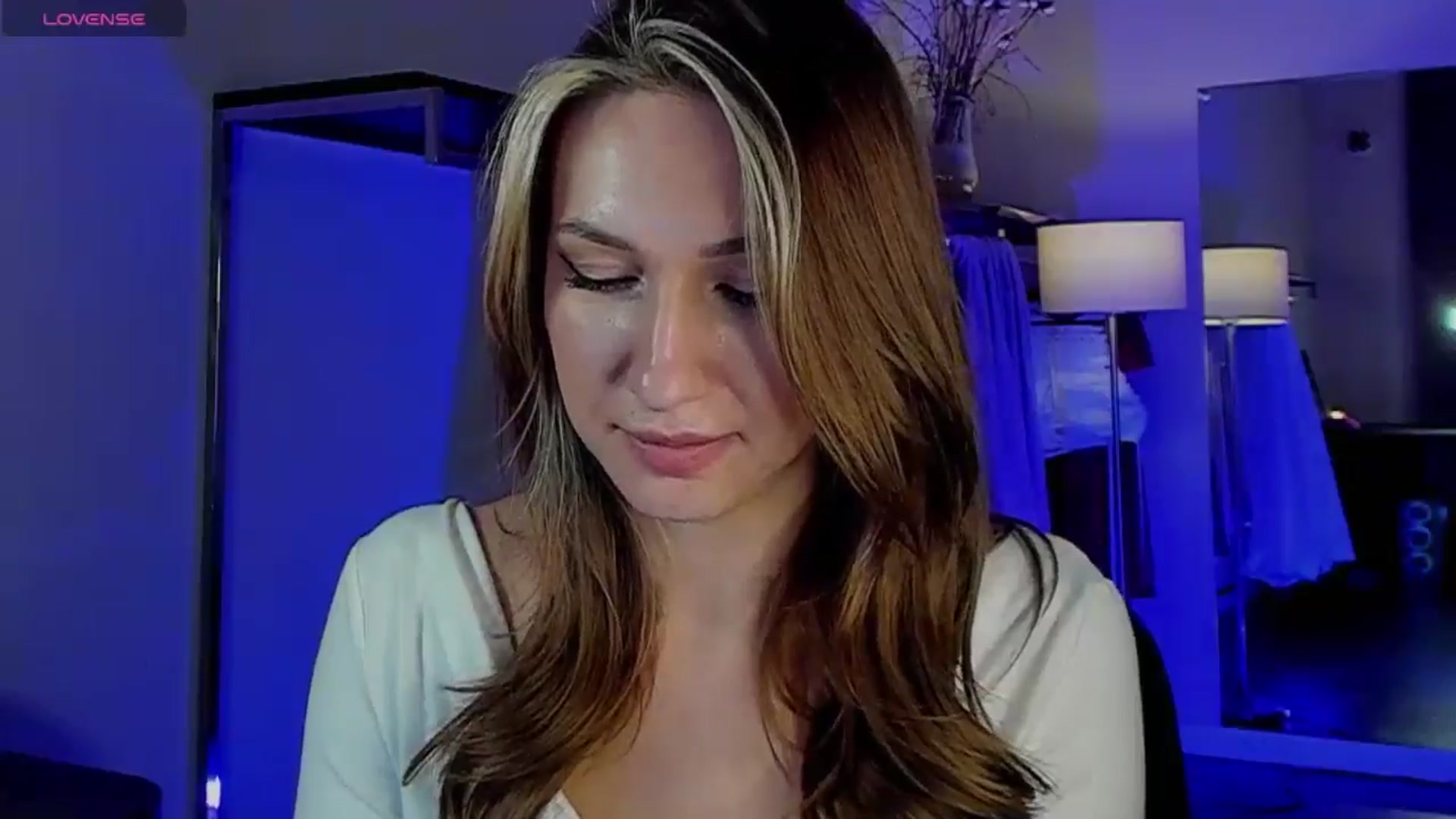 Gallery image thumbnail from LovelyGin's myfreecams stream on, 12/05/2025, 20:26 image 4 of 20