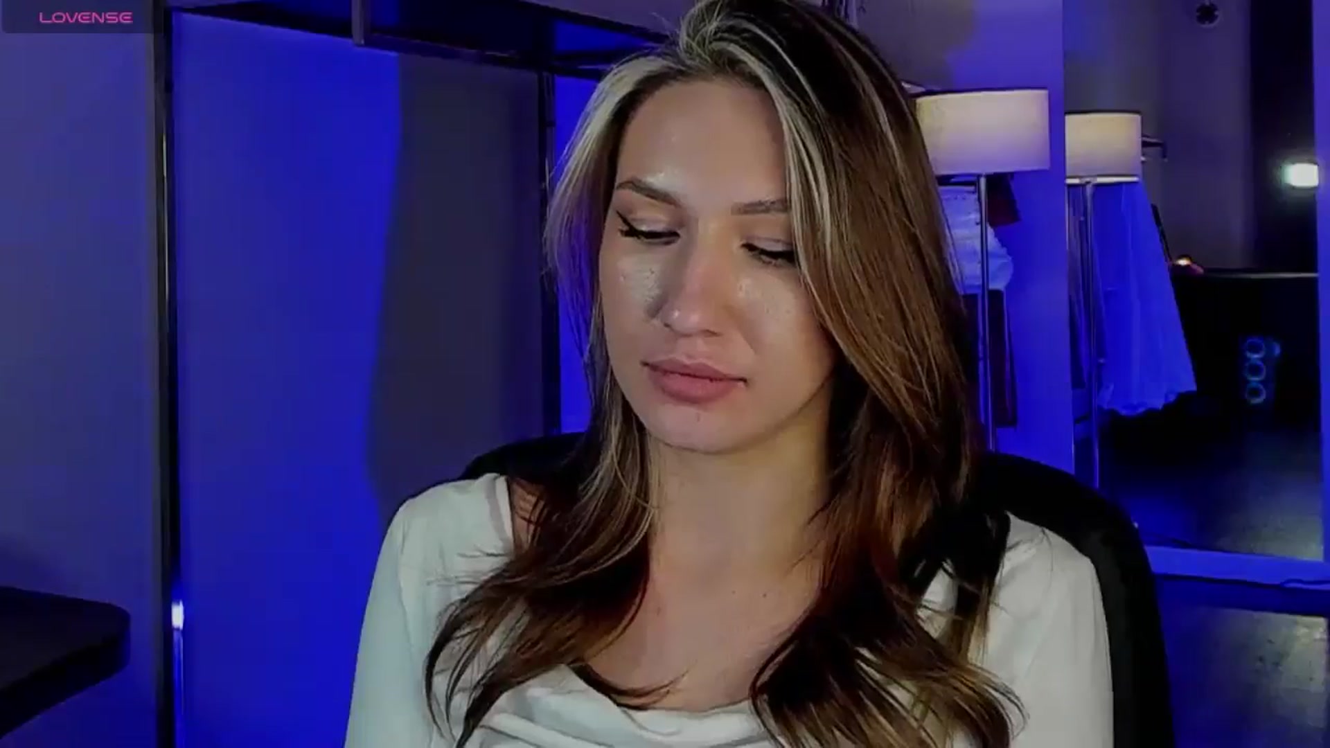 Gallery image thumbnail from LovelyGin's myfreecams stream on, 12/05/2025, 20:26 image 11 of 20