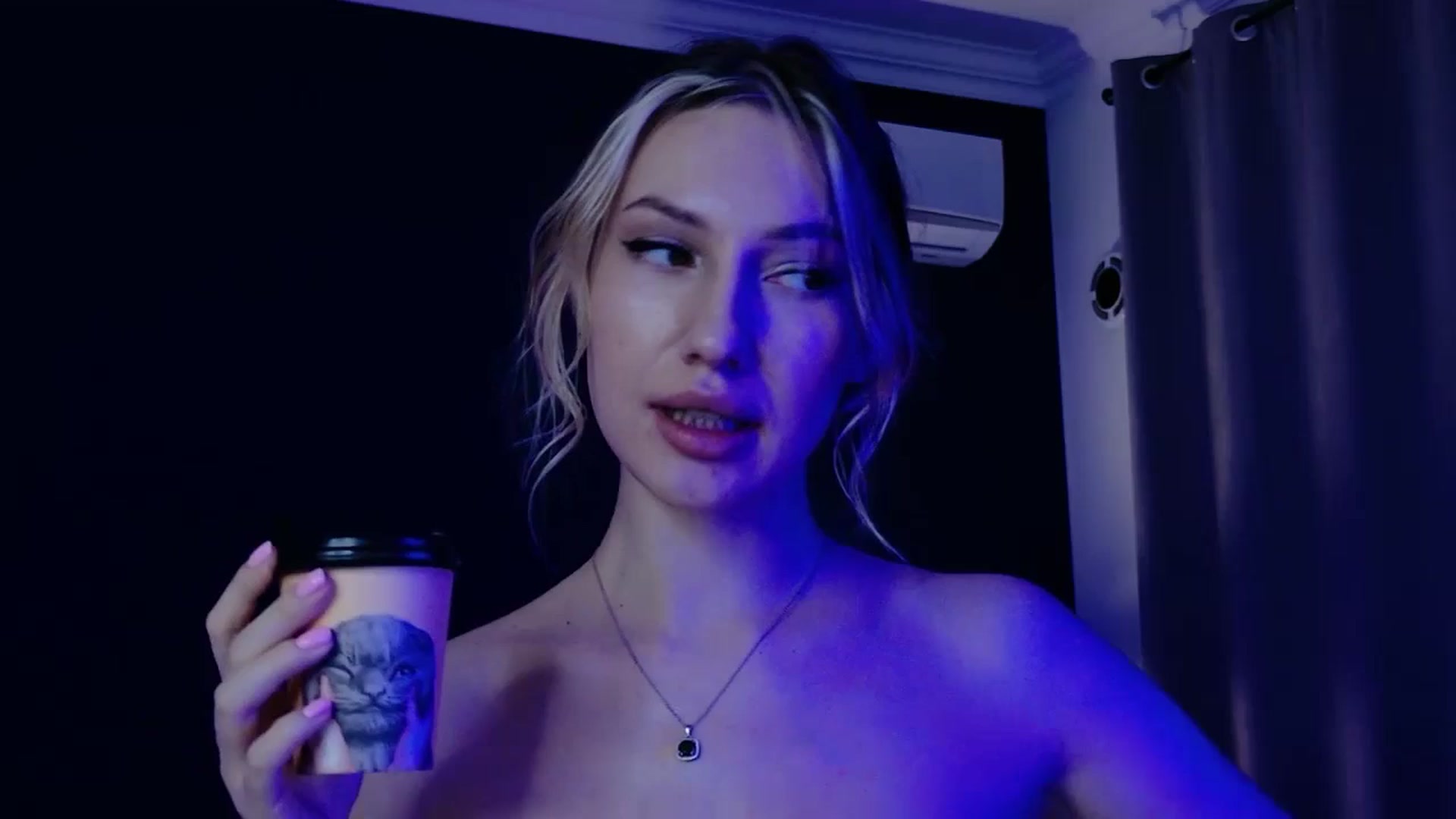 Gallery image thumbnail from LovelyGin's myfreecams stream on, 12/08/2025, 15:40 image 4 of 20