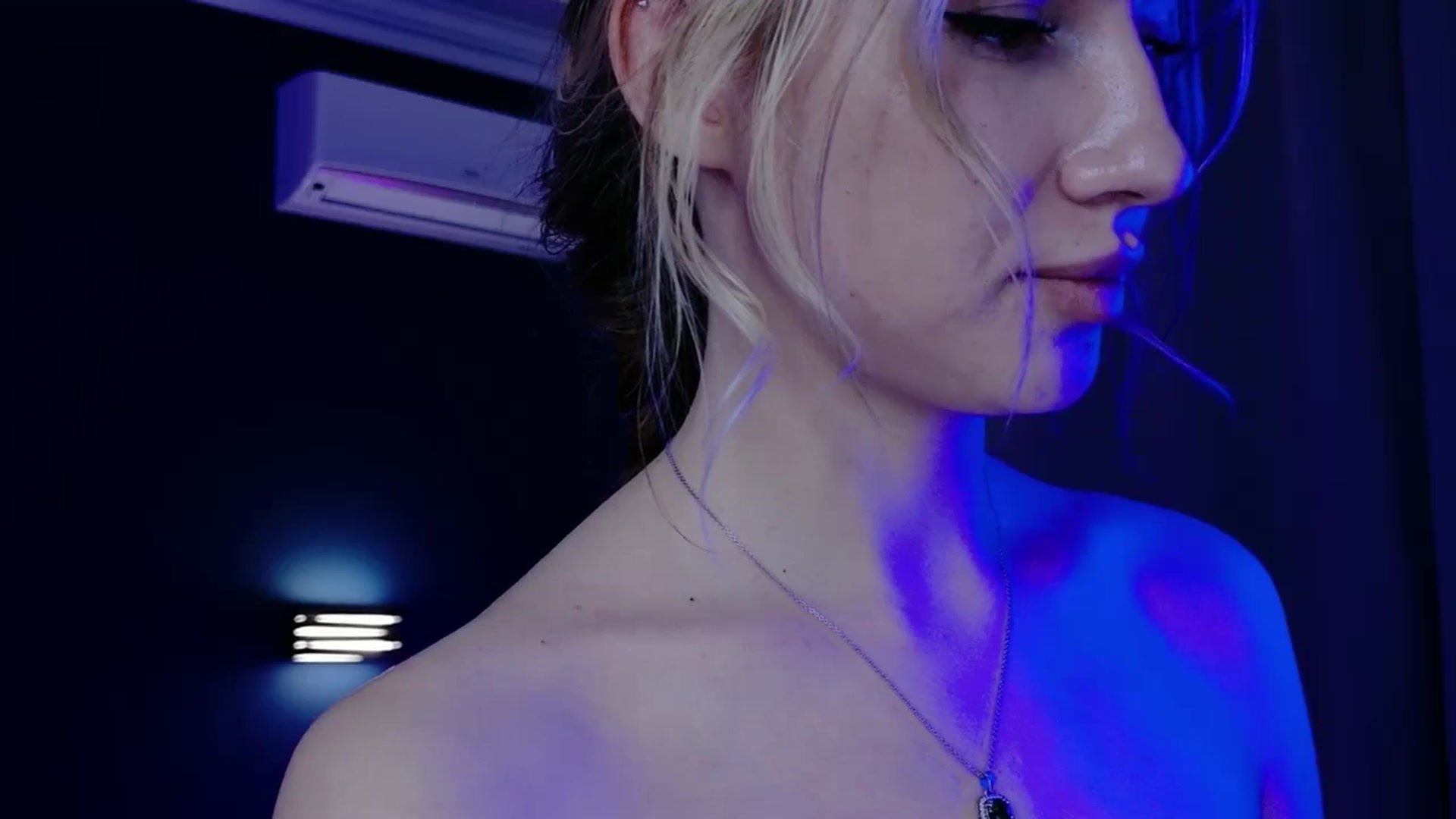Gallery image thumbnail from LovelyGin's myfreecams stream on, 12/08/2025, 15:40 image 8 of 20