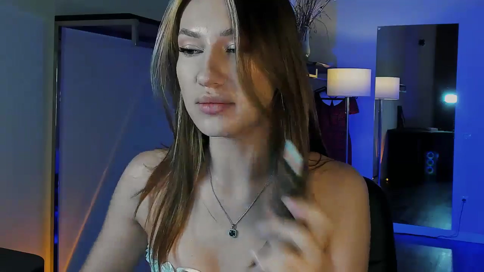 Gallery image thumbnail from LovelyGin's myfreecams stream on, 12/09/2025, 14:11 image 3 of 20