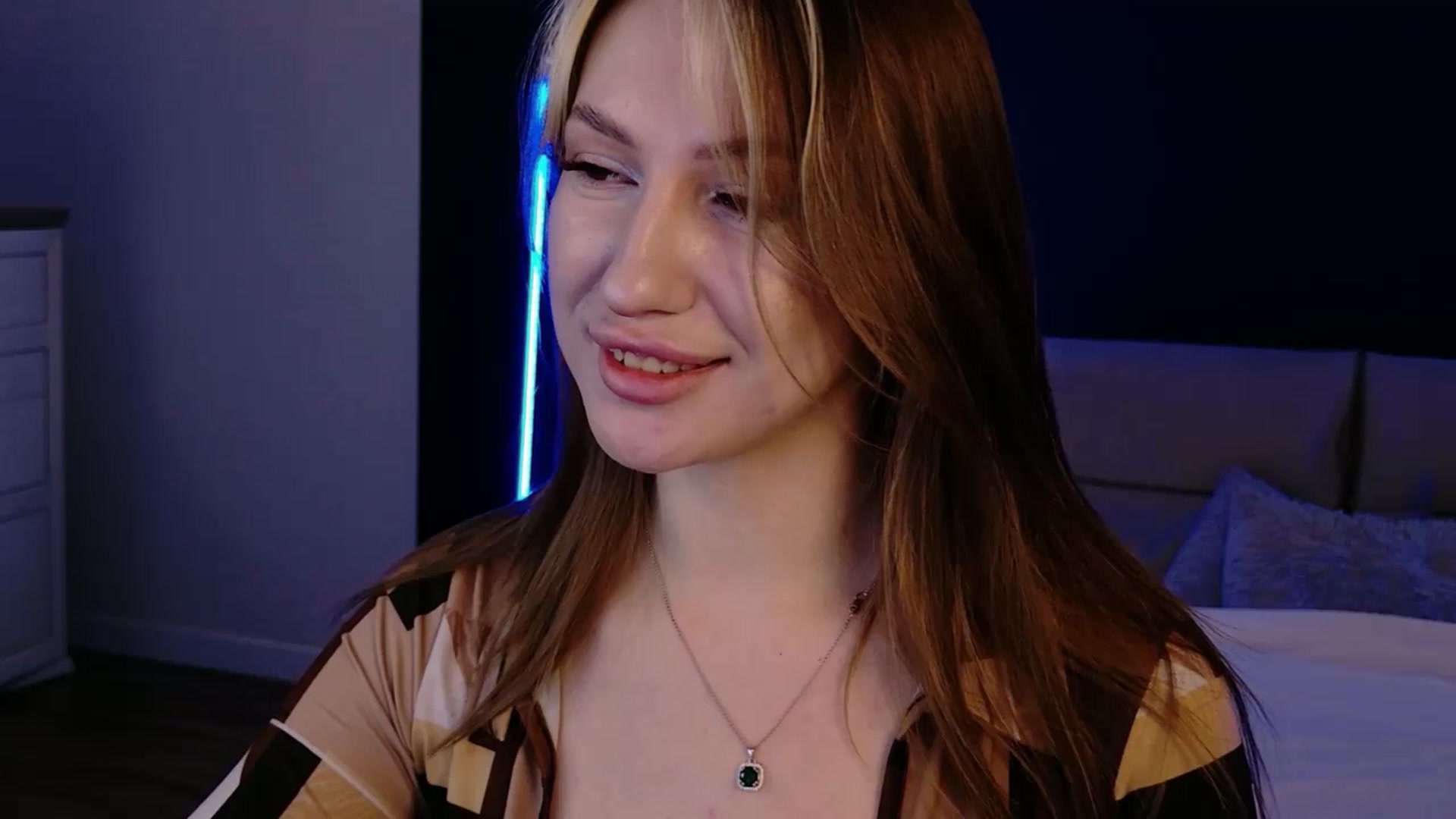 Gallery image thumbnail from LovelyGin's myfreecams stream on, 12/15/2025, 15:39 image 1 of 20