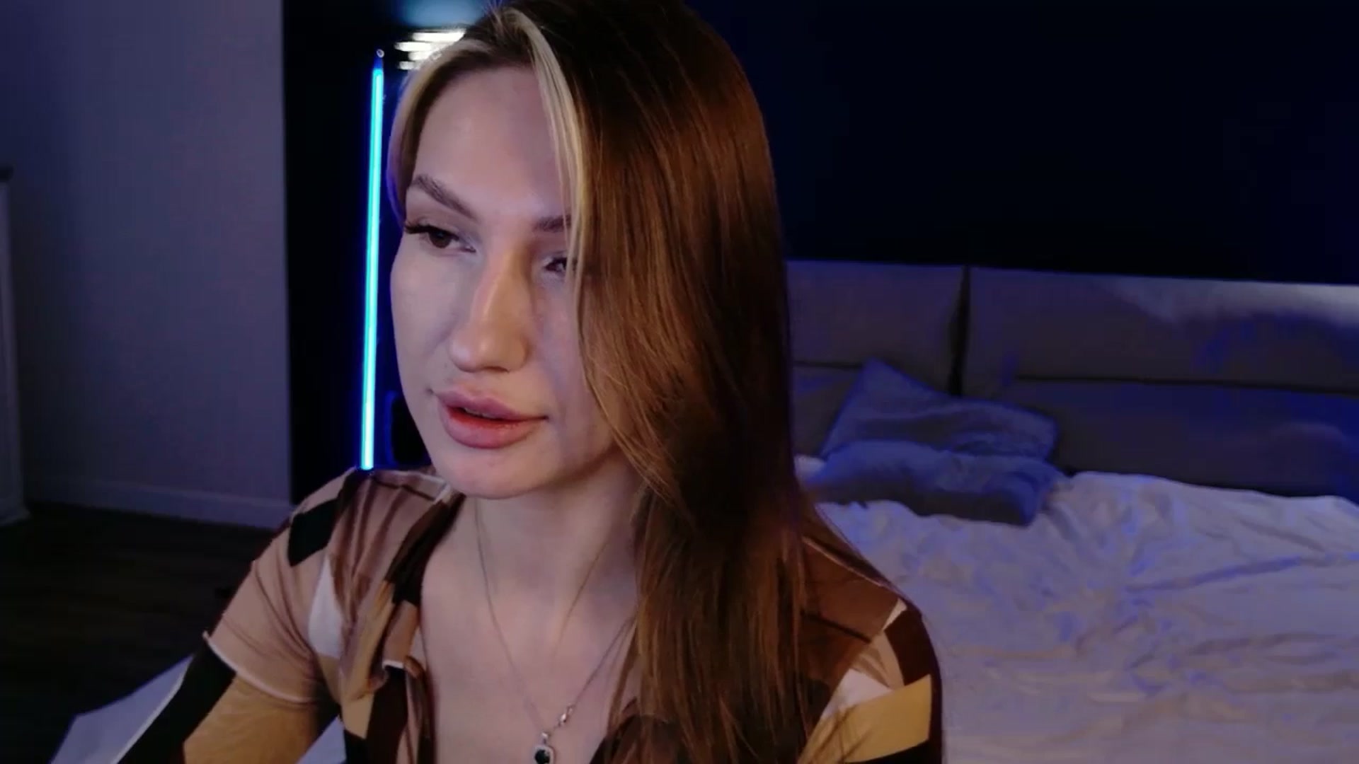 Gallery image thumbnail from LovelyGin's myfreecams stream on, 12/15/2025, 15:39 image 18 of 20