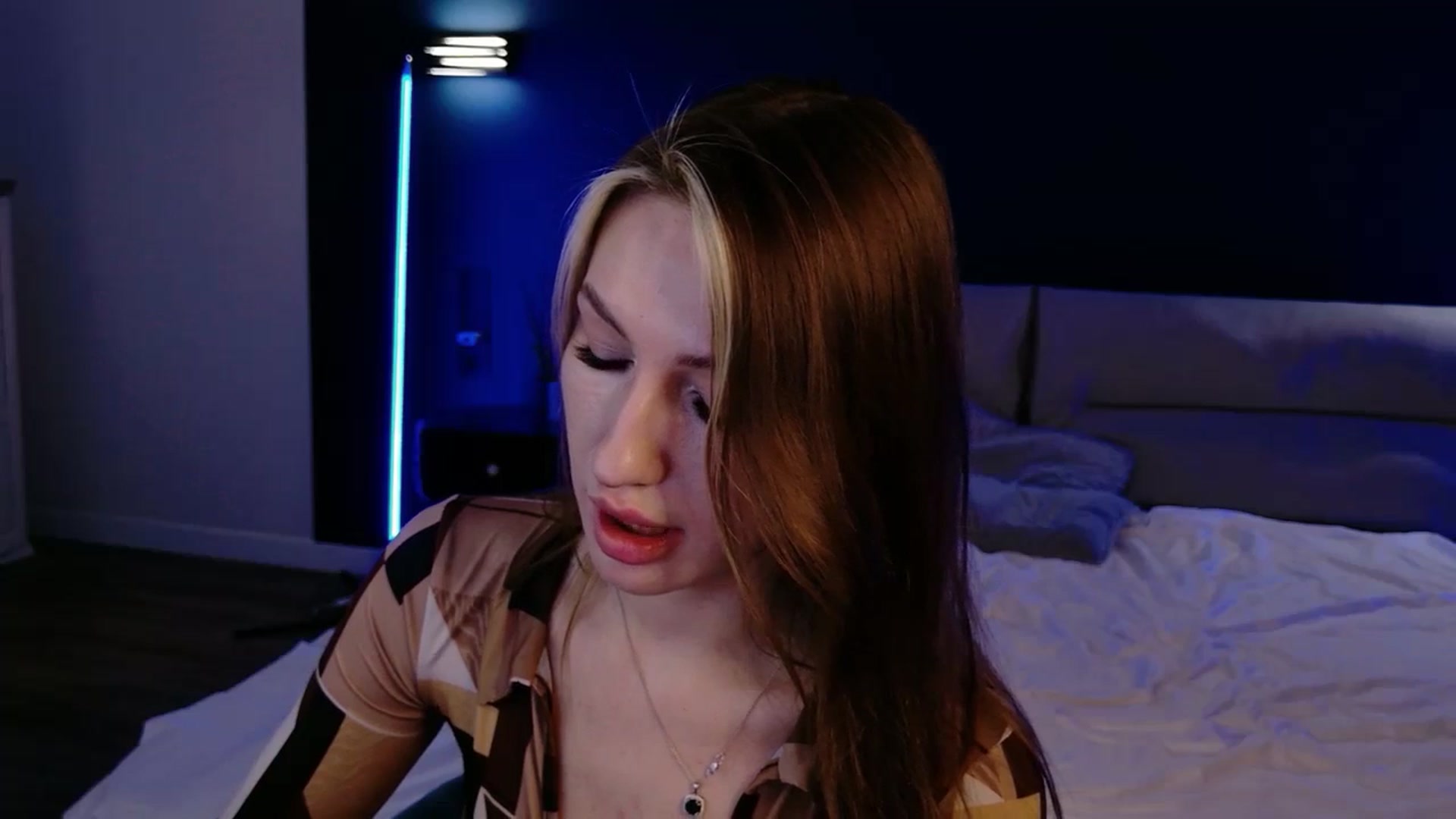 Gallery image thumbnail from LovelyGin's myfreecams stream on, 12/15/2025, 15:39 image 14 of 20