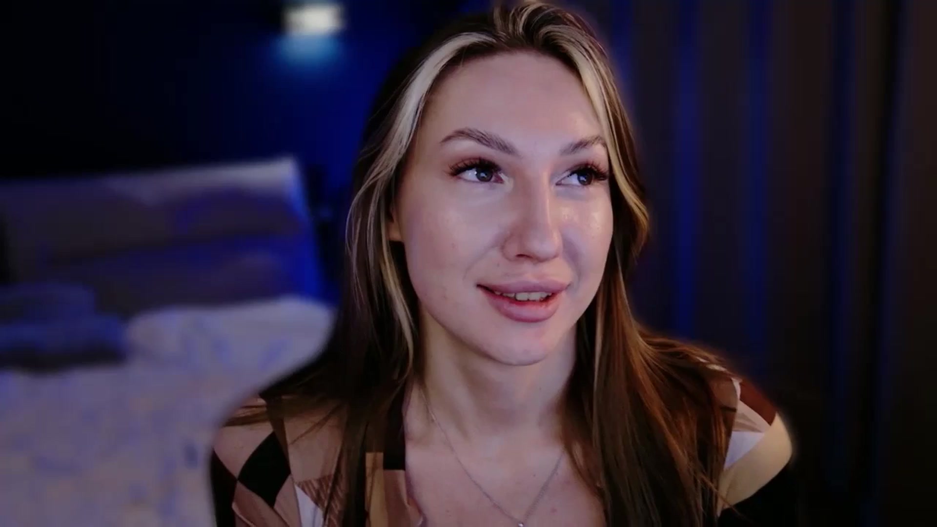 Gallery image thumbnail from LovelyGin's myfreecams stream on, 12/15/2025, 19:47 image 5 of 20