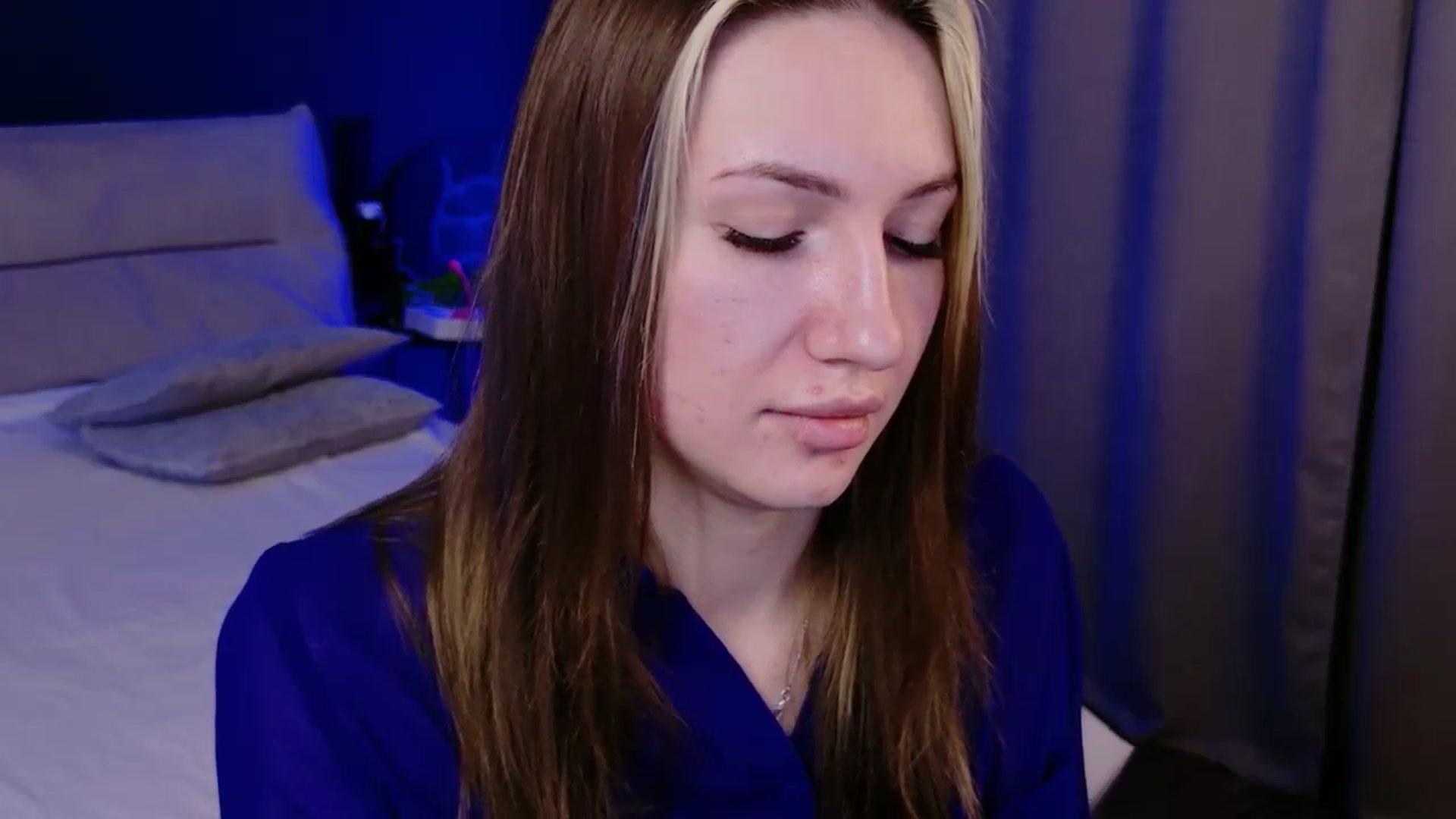 Gallery image thumbnail from LovelyGin's myfreecams stream on, 12/17/2025, 15:52 image 16 of 20