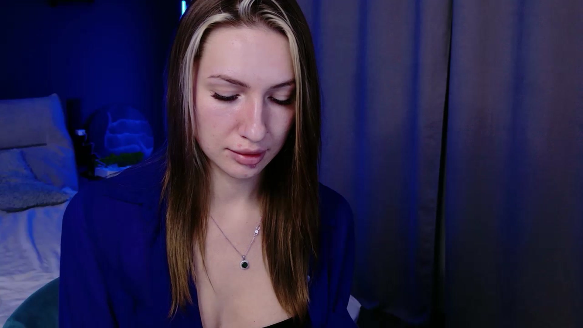 Gallery image thumbnail from LovelyGin's myfreecams stream on, 12/17/2025, 17:48 image 10 of 20