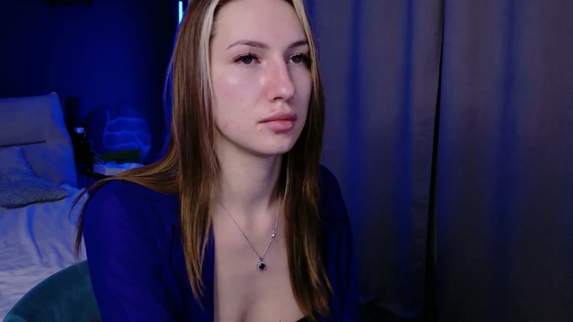 Gallery image thumbnail from LovelyGin's myfreecams stream on, 12/17/2025, 17:48 image 15 of 20