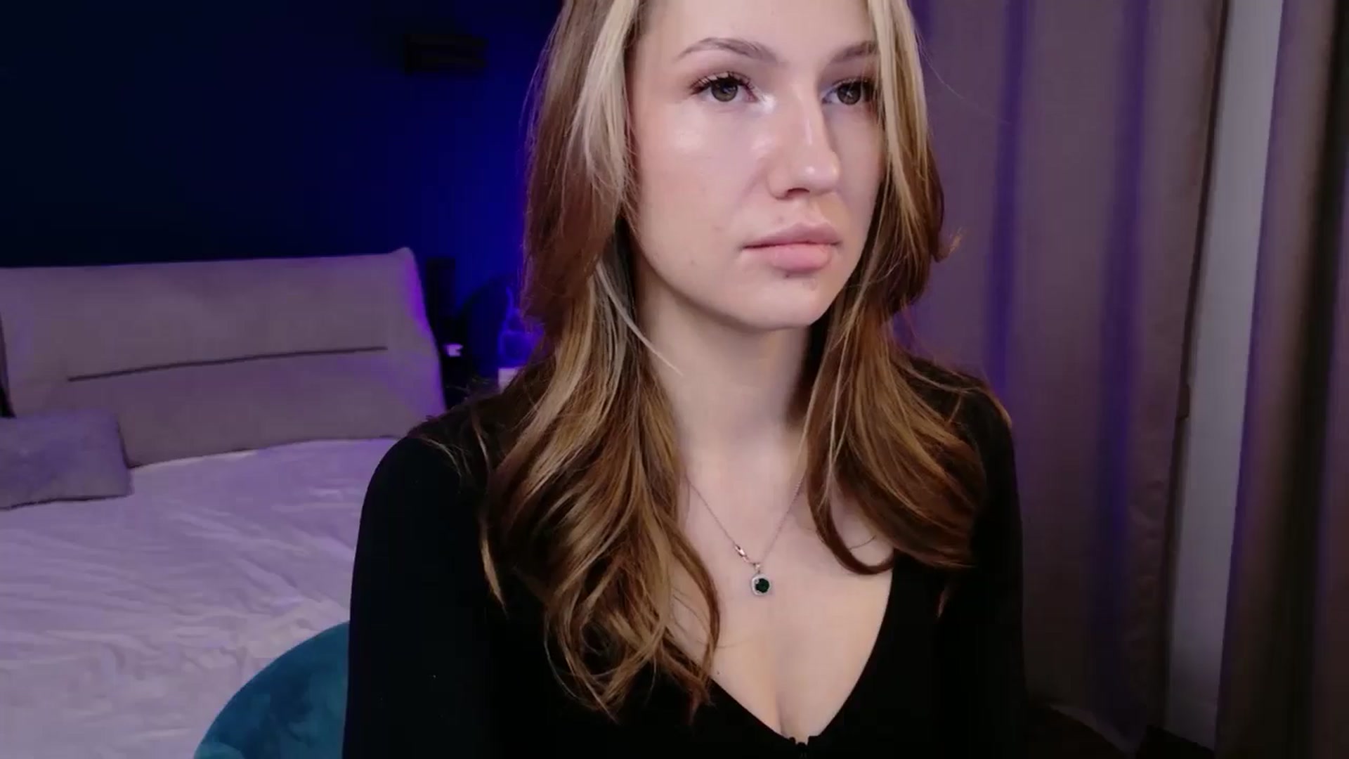 Gallery image thumbnail from LovelyGin's myfreecams stream on, 12/19/2025, 14:25 image 13 of 20