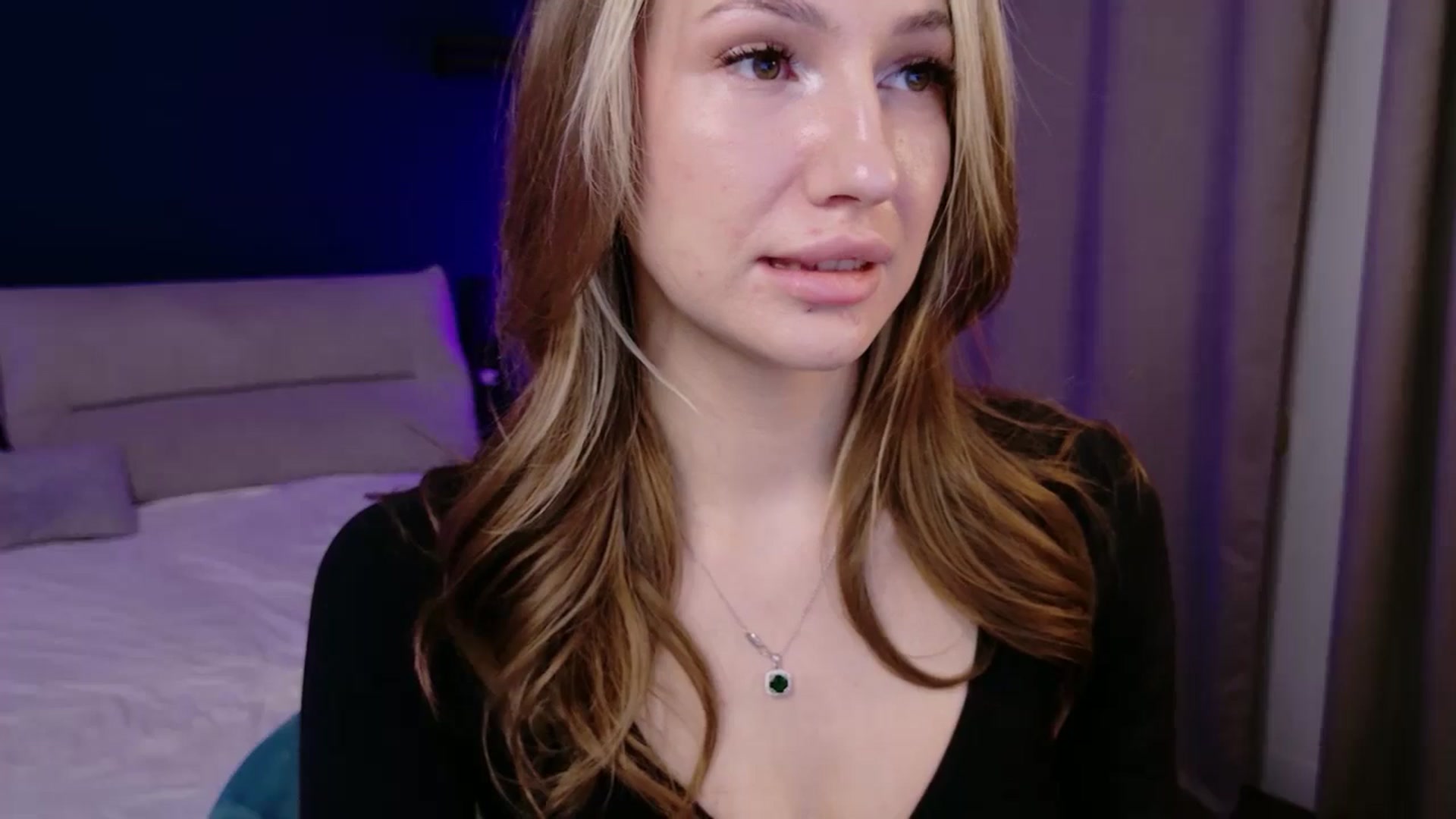Gallery image thumbnail from LovelyGin's myfreecams stream on, 12/19/2025, 14:25 image 15 of 20