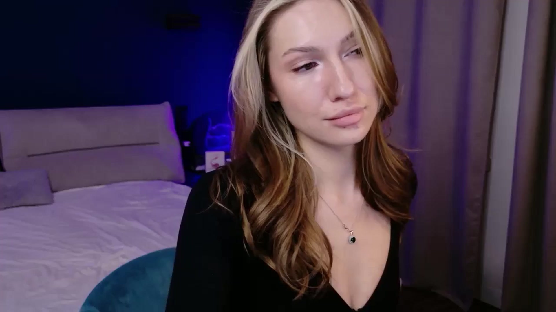Gallery image thumbnail from LovelyGin's myfreecams stream on, 12/19/2025, 14:25 image 11 of 20