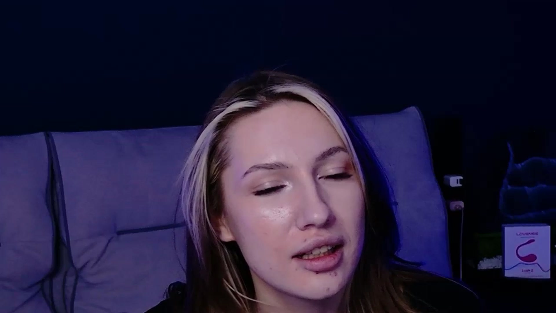 Gallery image thumbnail from LovelyGin's myfreecams stream on, 12/19/2025, 20:37 image 6 of 20