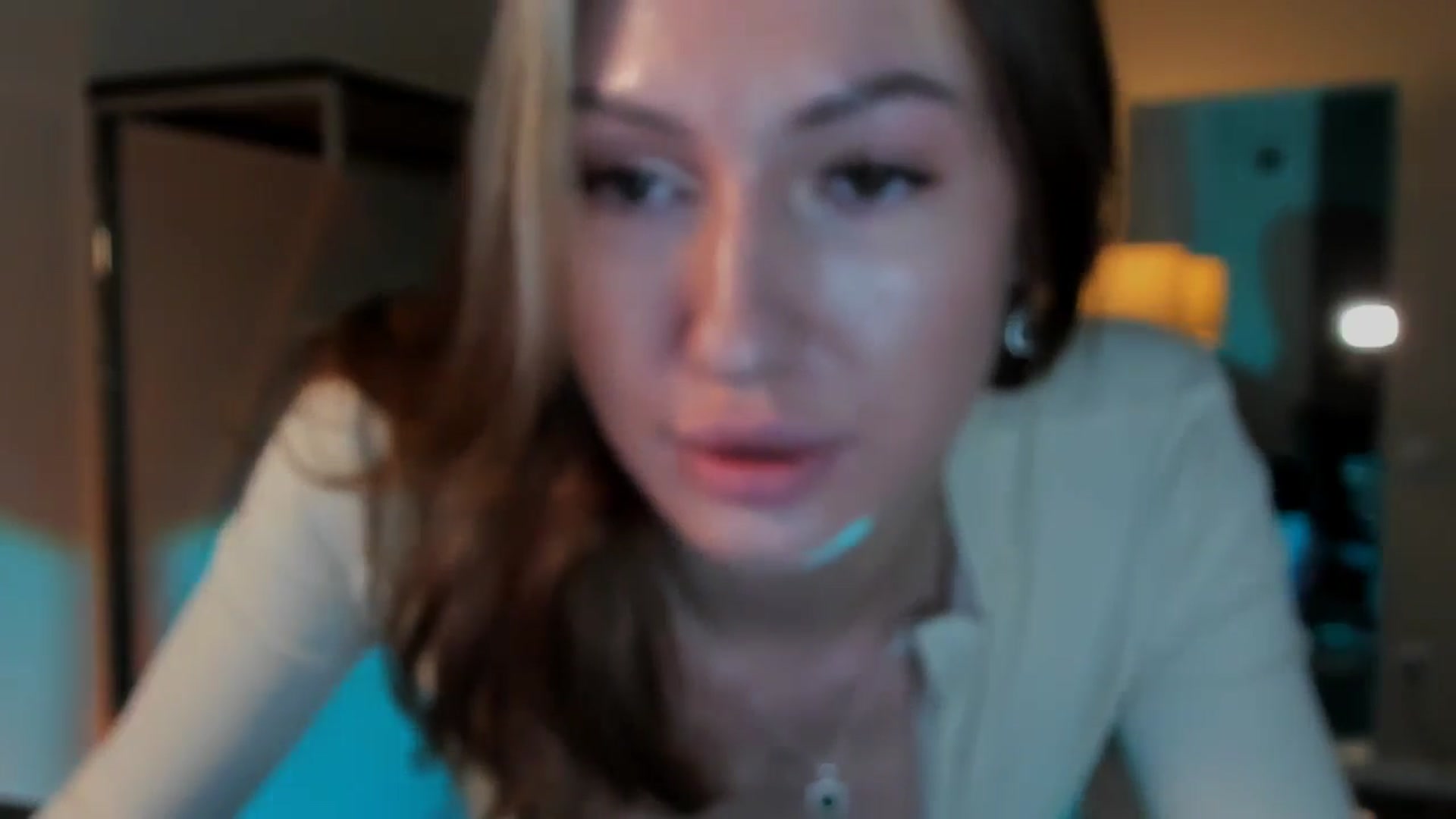 Gallery image thumbnail from LovelyGin's myfreecams stream on, 12/22/2025, 15:29 image 12 of 20