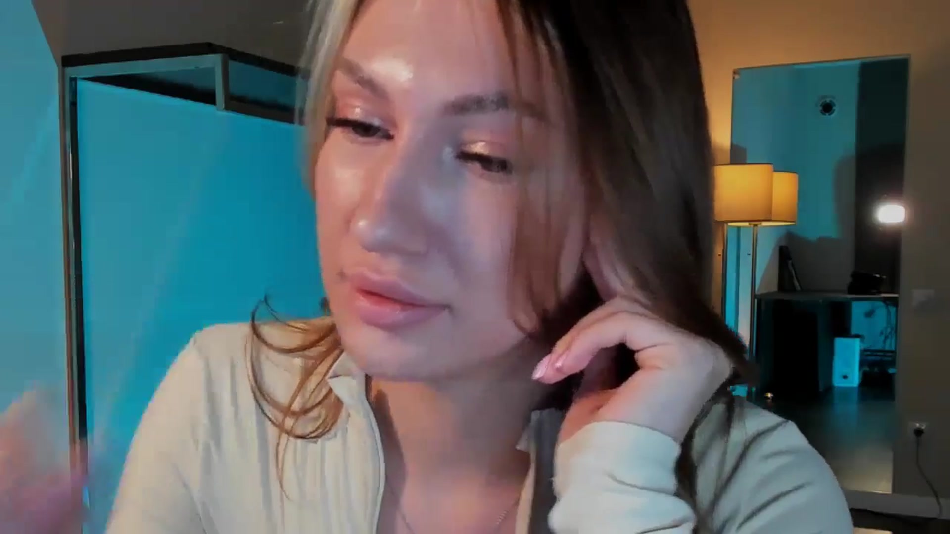 Gallery image thumbnail from LovelyGin's myfreecams stream on, 12/22/2025, 15:29 image 8 of 20