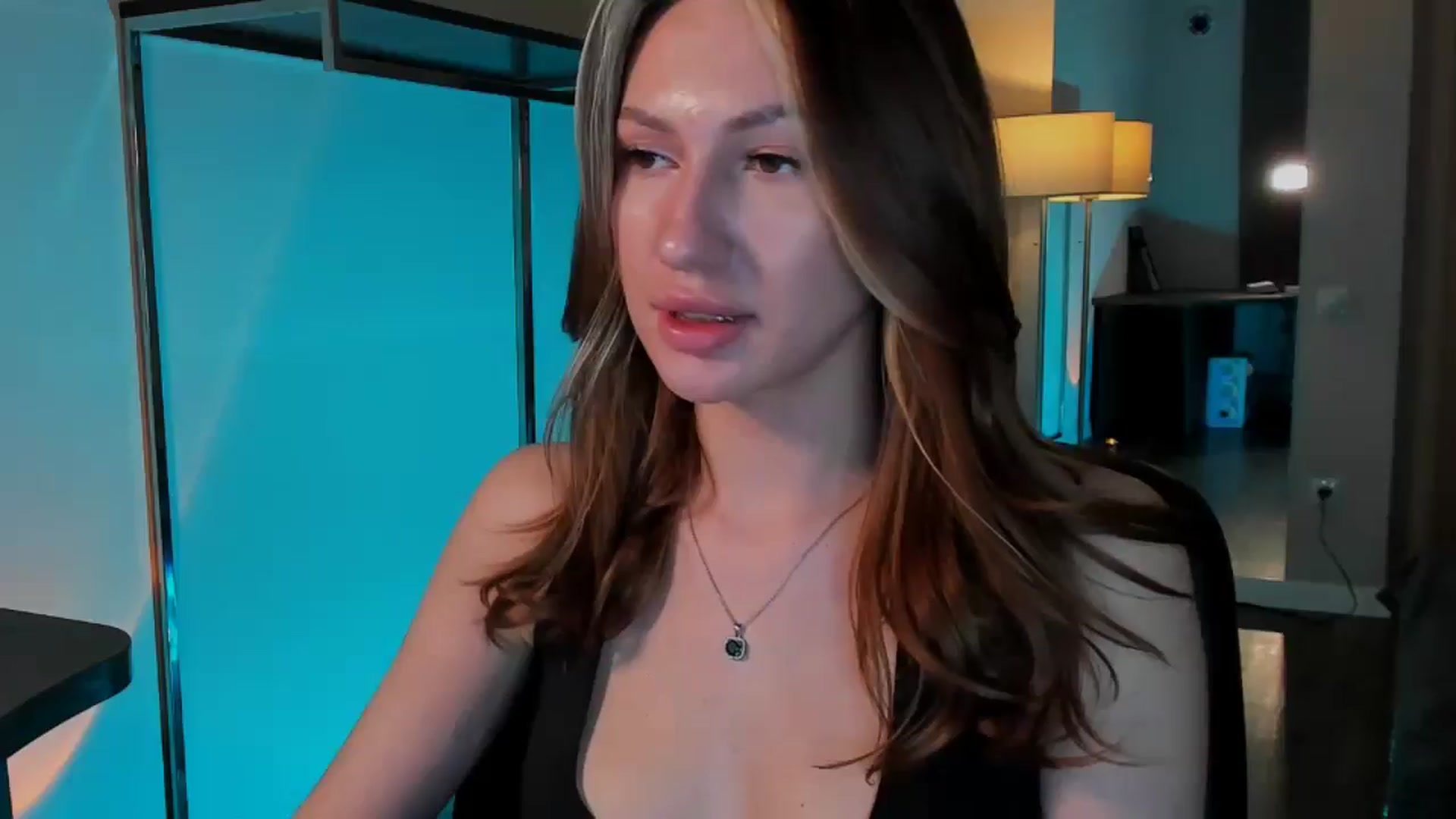 Gallery image thumbnail from LovelyGin's myfreecams stream on, 12/22/2025, 19:24 image 4 of 20