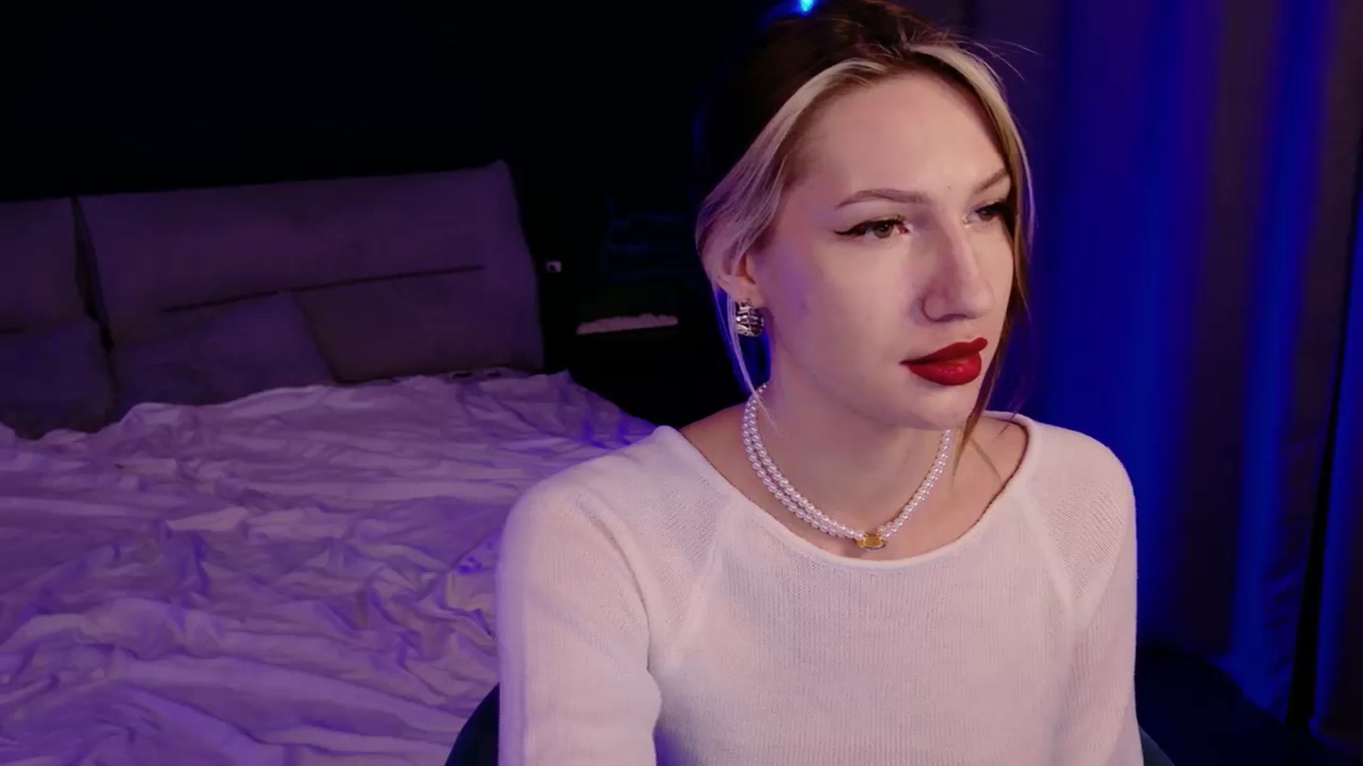 Gallery image thumbnail from LovelyGin's myfreecams stream on, 12/25/2025, 17:14 image 20 of 20