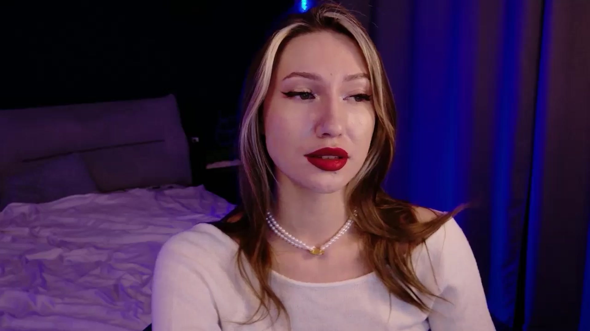 Gallery image thumbnail from LovelyGin's myfreecams stream on, 12/25/2025, 17:14 image 5 of 20