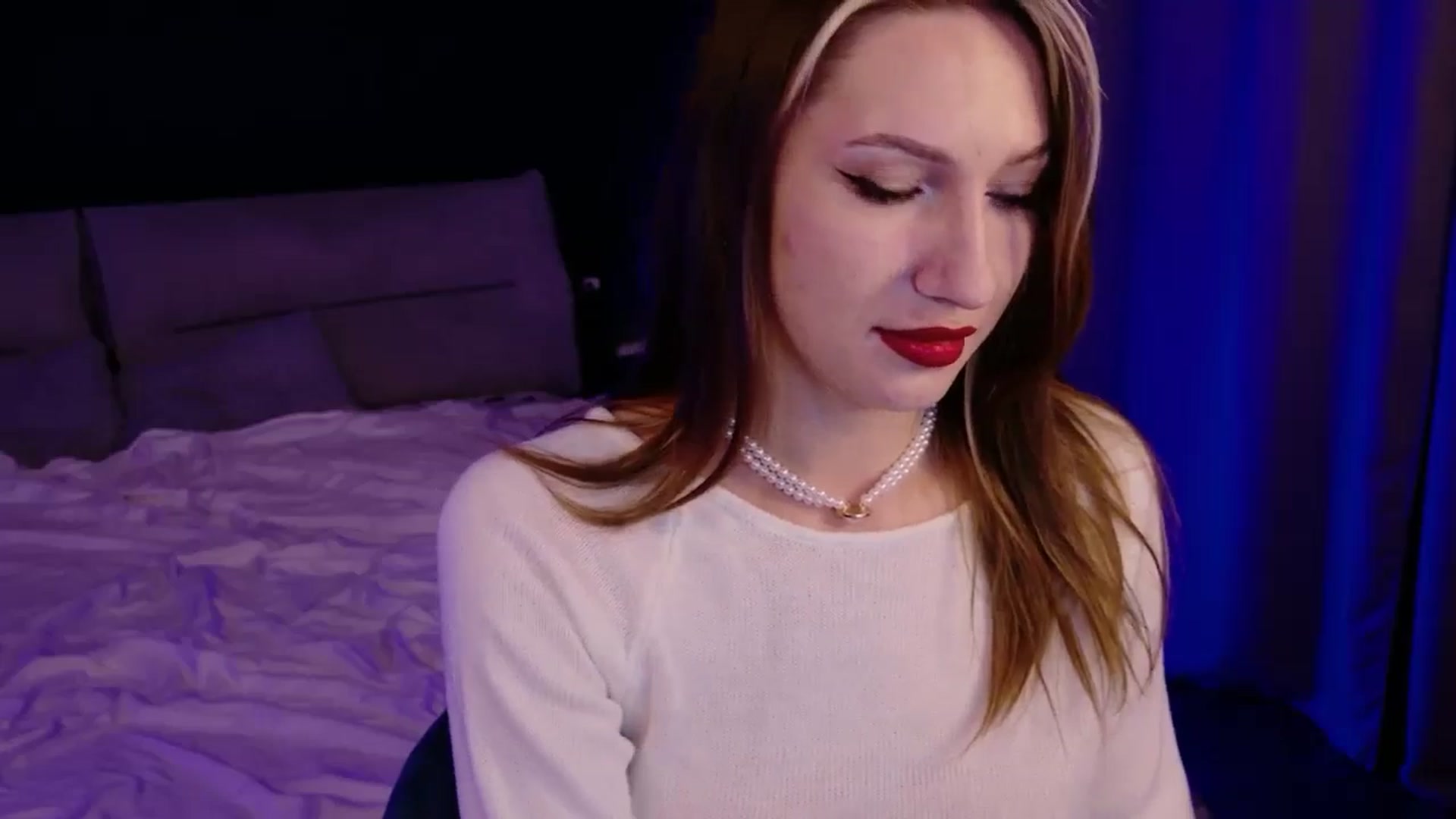 Gallery image thumbnail from LovelyGin's myfreecams stream on, 12/25/2025, 17:14 image 15 of 20