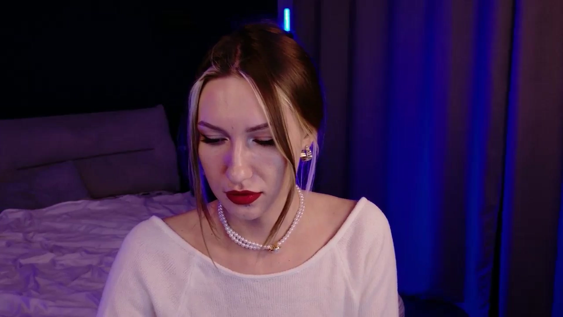 Gallery image thumbnail from LovelyGin's myfreecams stream on, 12/25/2025, 17:14 image 3 of 20