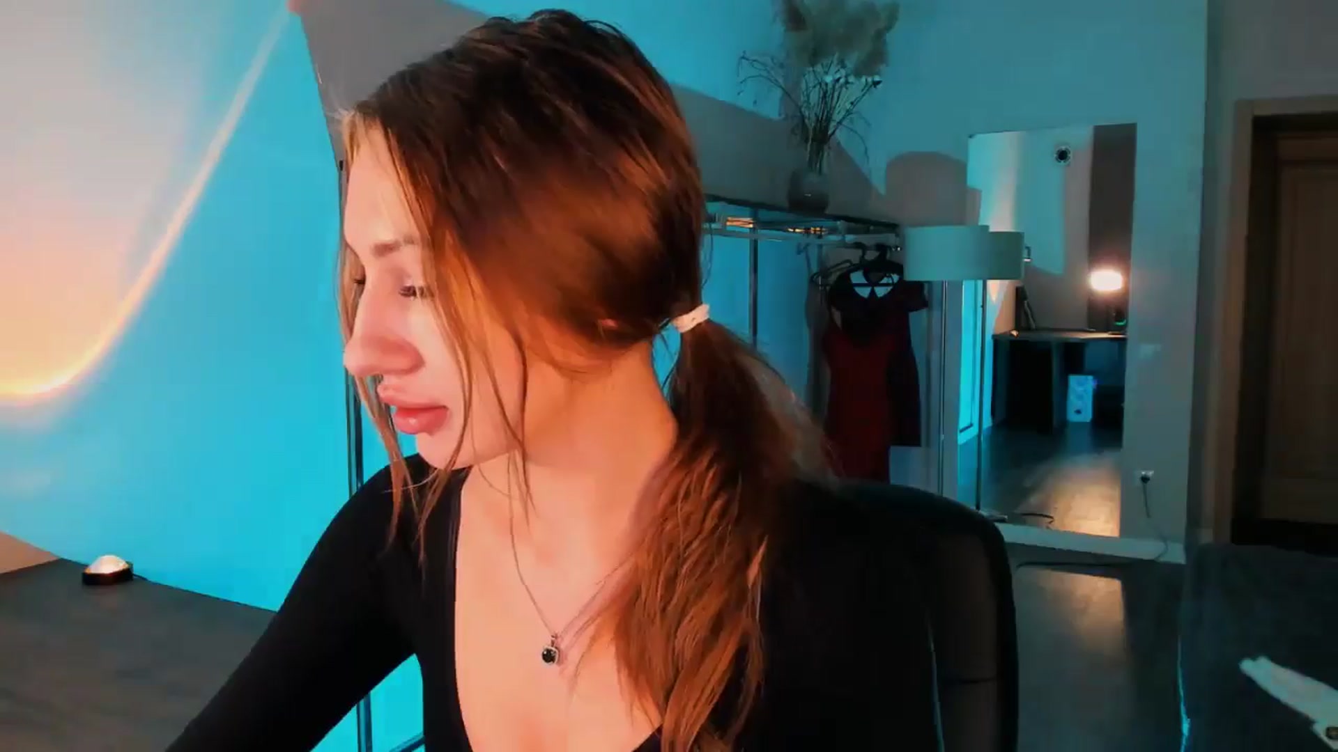 Gallery image thumbnail from LovelyGin's myfreecams stream on, 12/26/2025, 13:58 image 16 of 20
