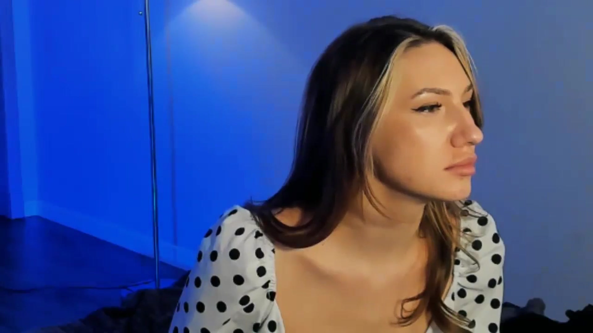 Gallery image thumbnail from LovelyGin's myfreecams stream on, 12/29/2025, 20:23 image 3 of 20