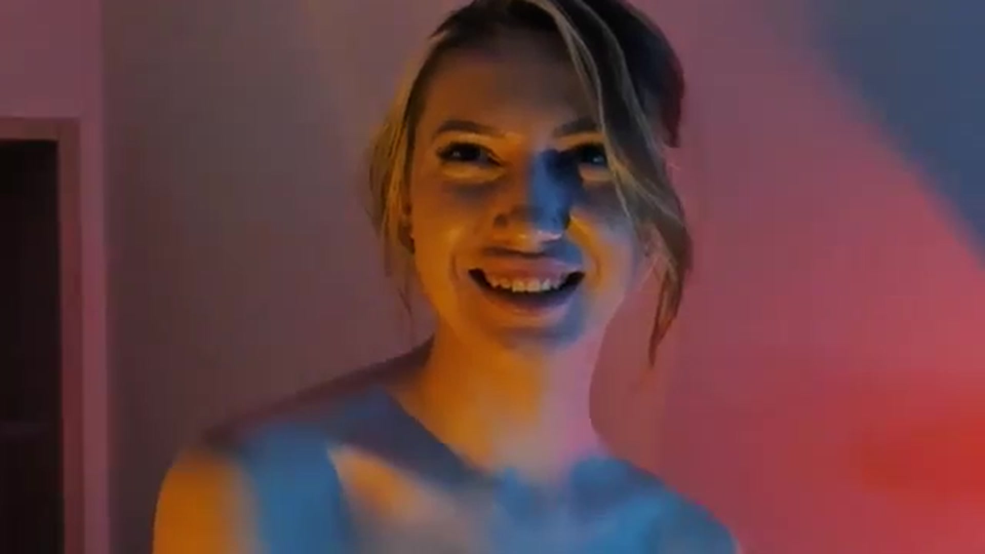 Gallery image thumbnail from LovelyGin's myfreecams stream on, 12/30/2025, 16:07 image 19 of 20