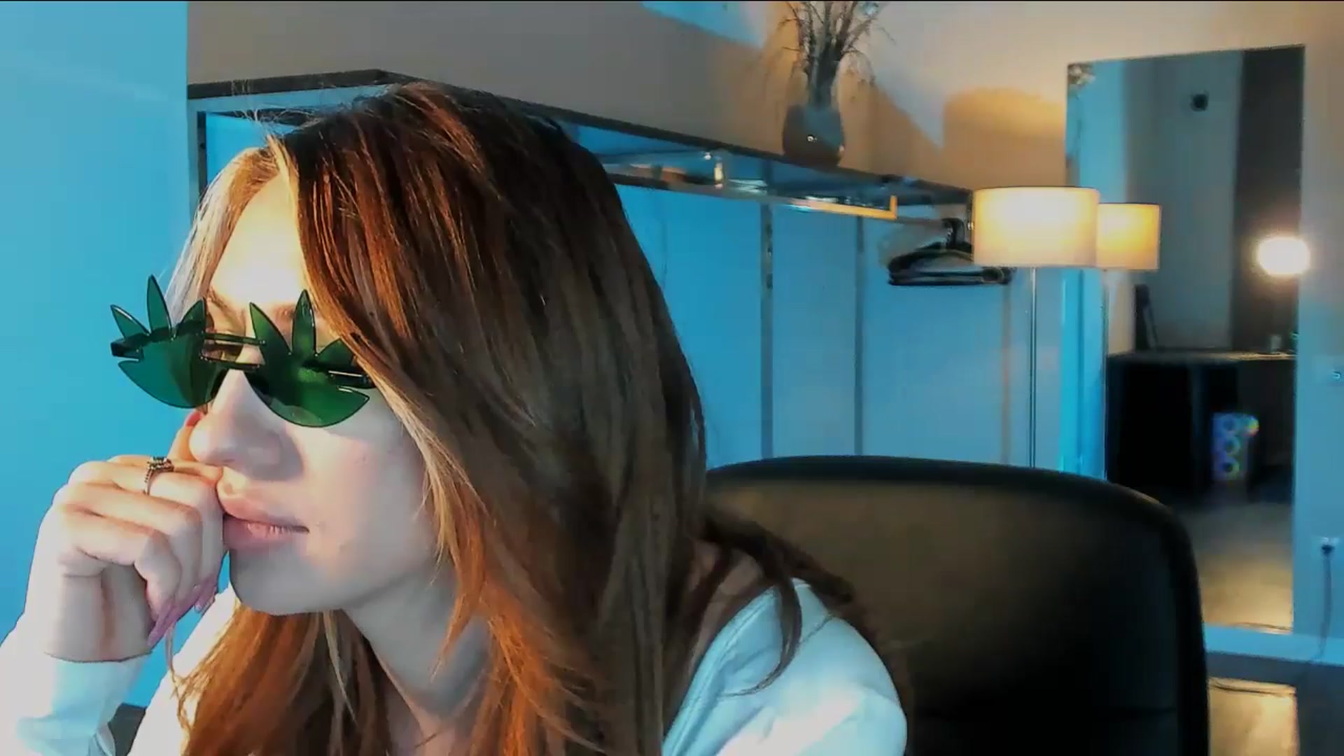 Gallery image thumbnail from LovelyGin's myfreecams stream on, 01/02/2026, 13:52 image 10 of 20