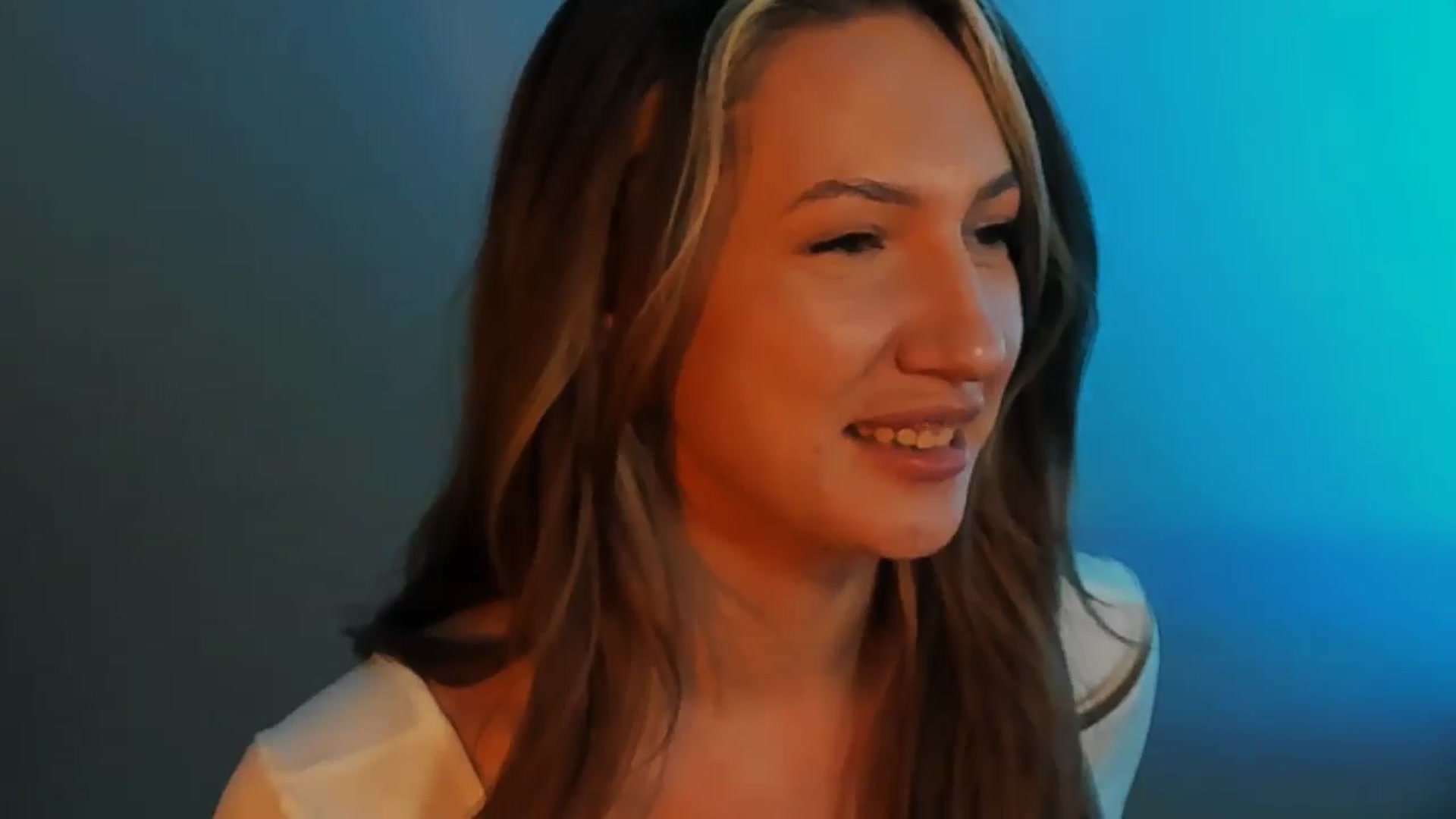 Gallery image thumbnail from LovelyGin's myfreecams stream on, 01/02/2026, 19:43 image 20 of 20