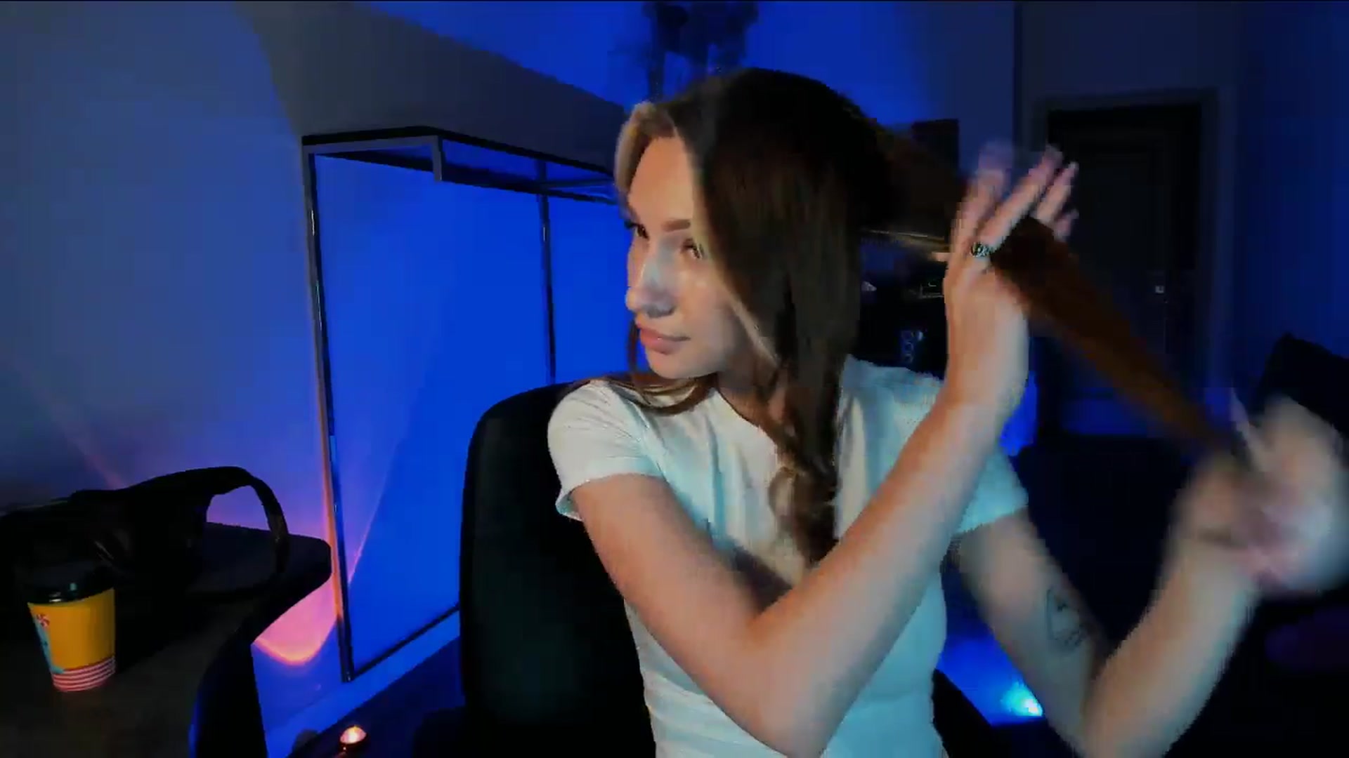 Gallery image thumbnail from LovelyGin's myfreecams stream on, 01/07/2026, 15:04 image 5 of 20