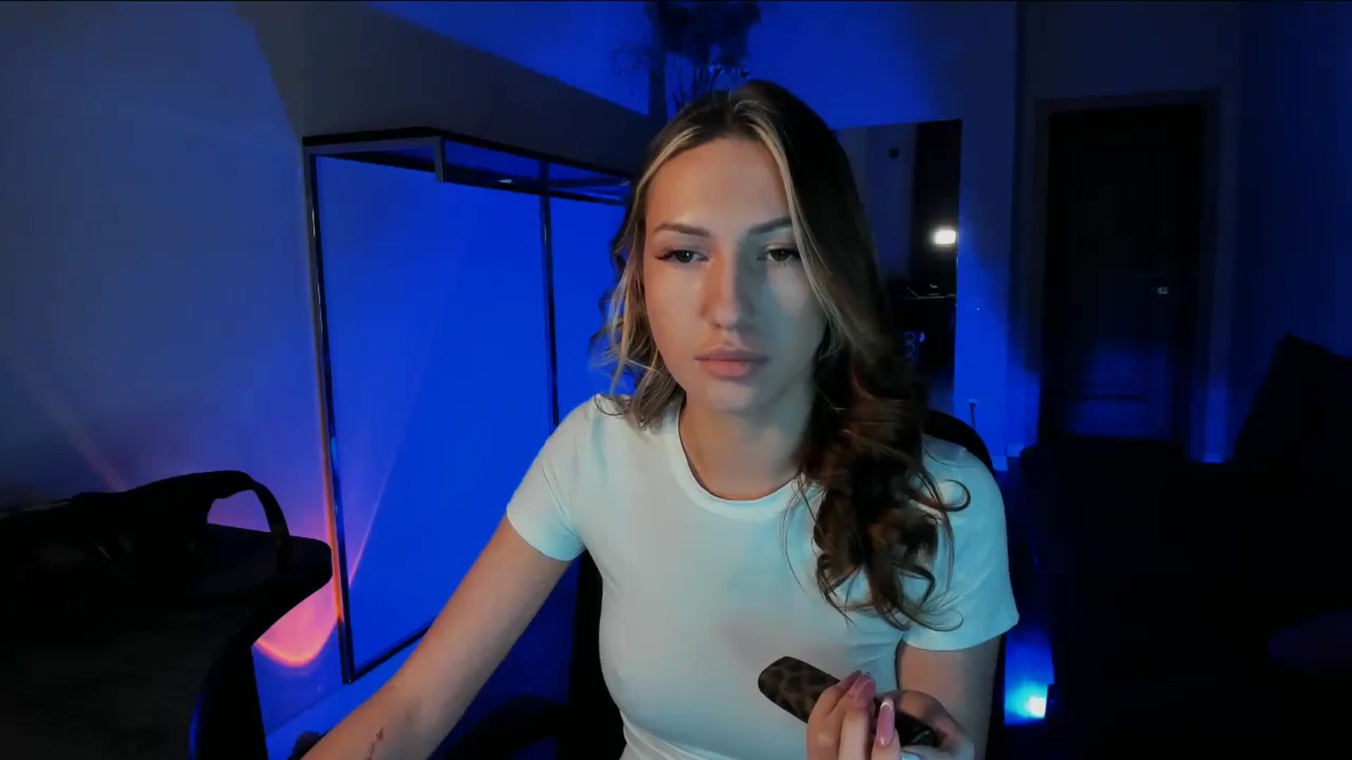 Gallery image thumbnail from LovelyGin's myfreecams stream on, 01/07/2026, 15:04 image 13 of 20
