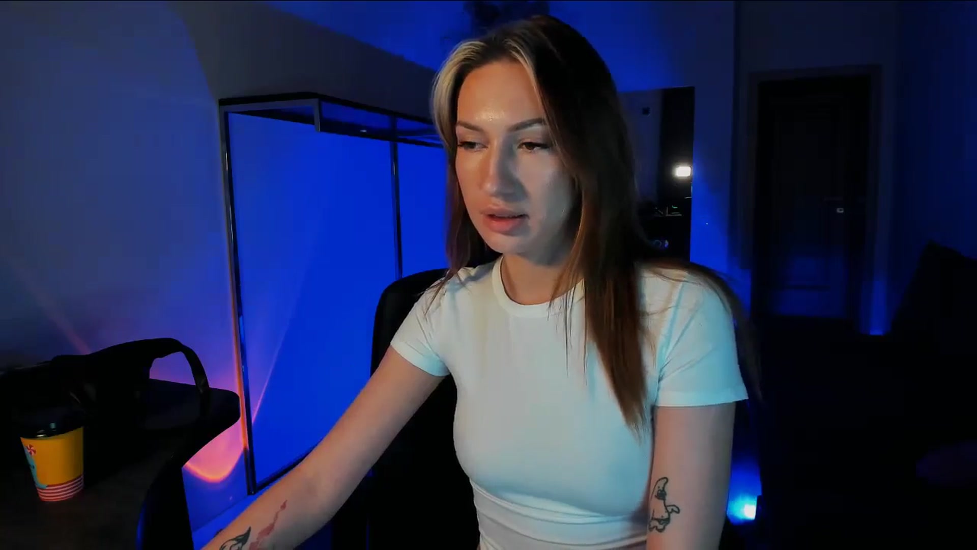Gallery image thumbnail from LovelyGin's myfreecams stream on, 01/07/2026, 15:04 image 4 of 20
