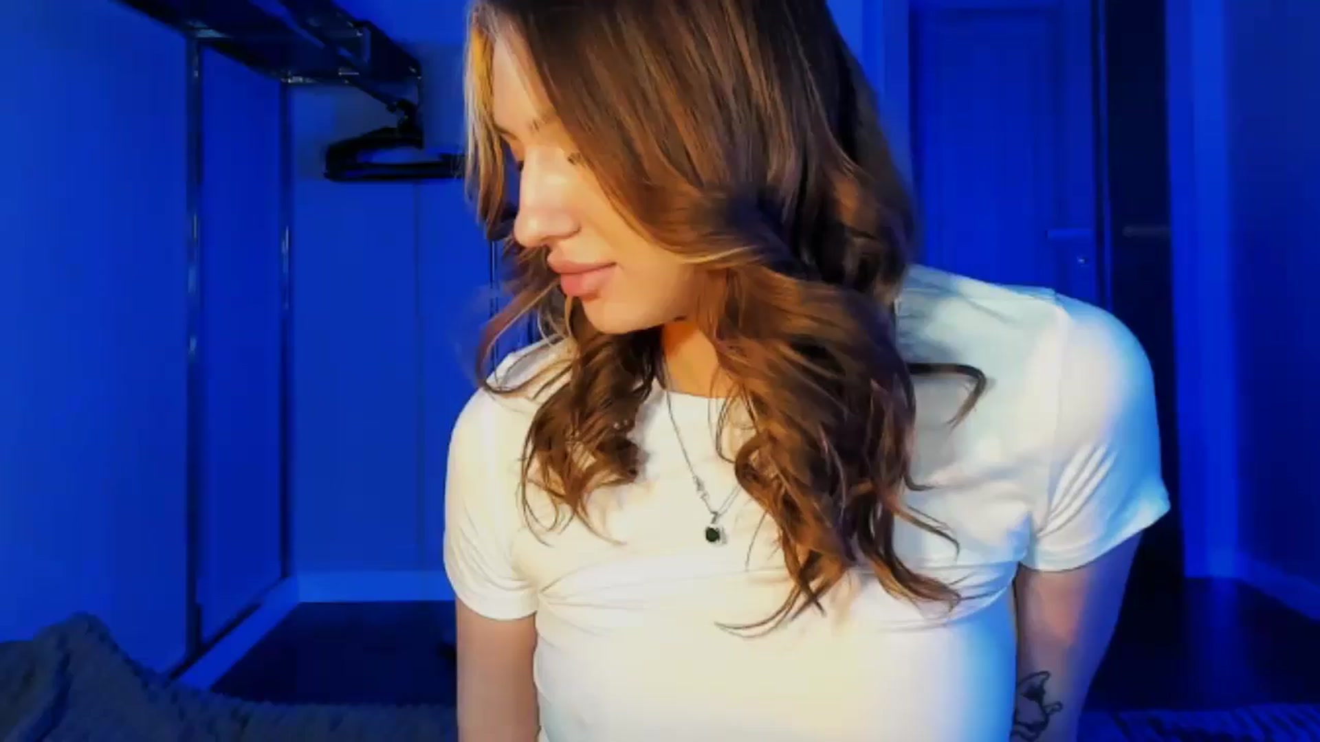 Gallery image thumbnail from LovelyGin's myfreecams stream on, 01/07/2026, 17:16 image 16 of 20