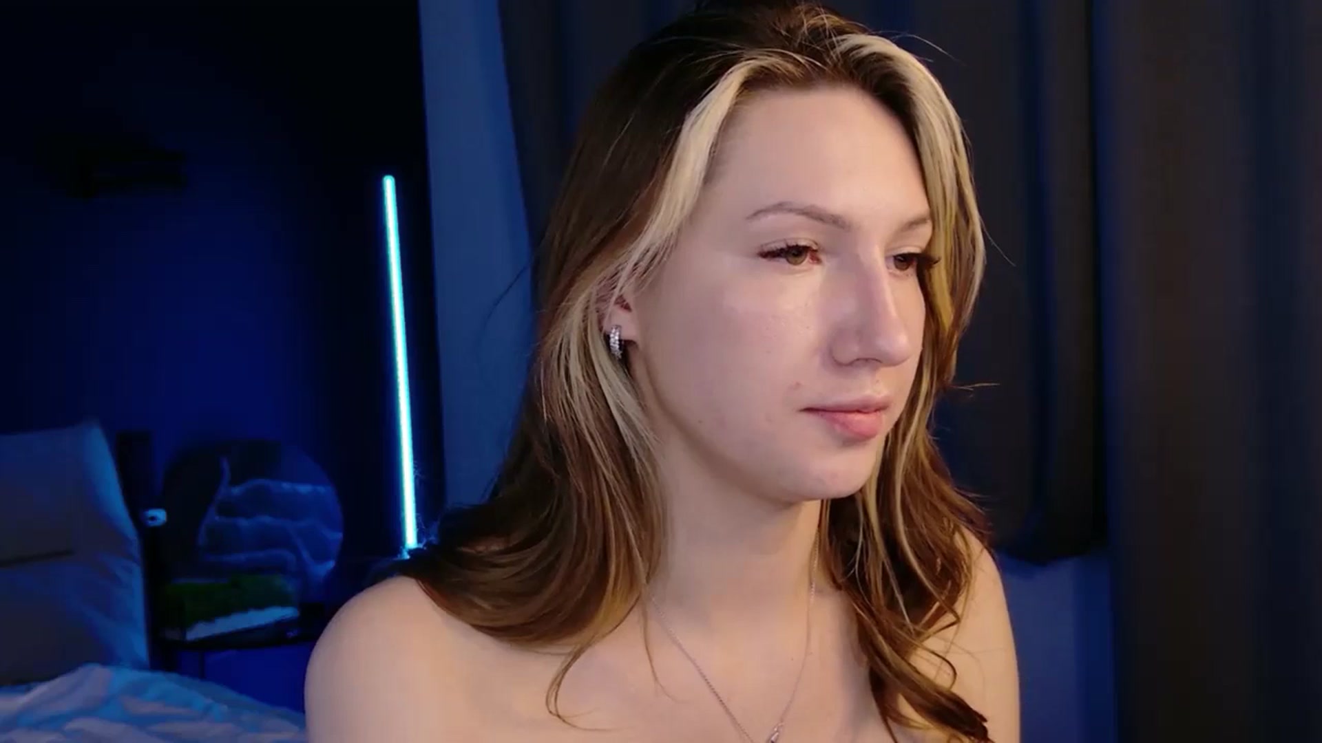 Gallery image thumbnail from LovelyGin's myfreecams stream on, 01/08/2026, 19:47 image 5 of 20