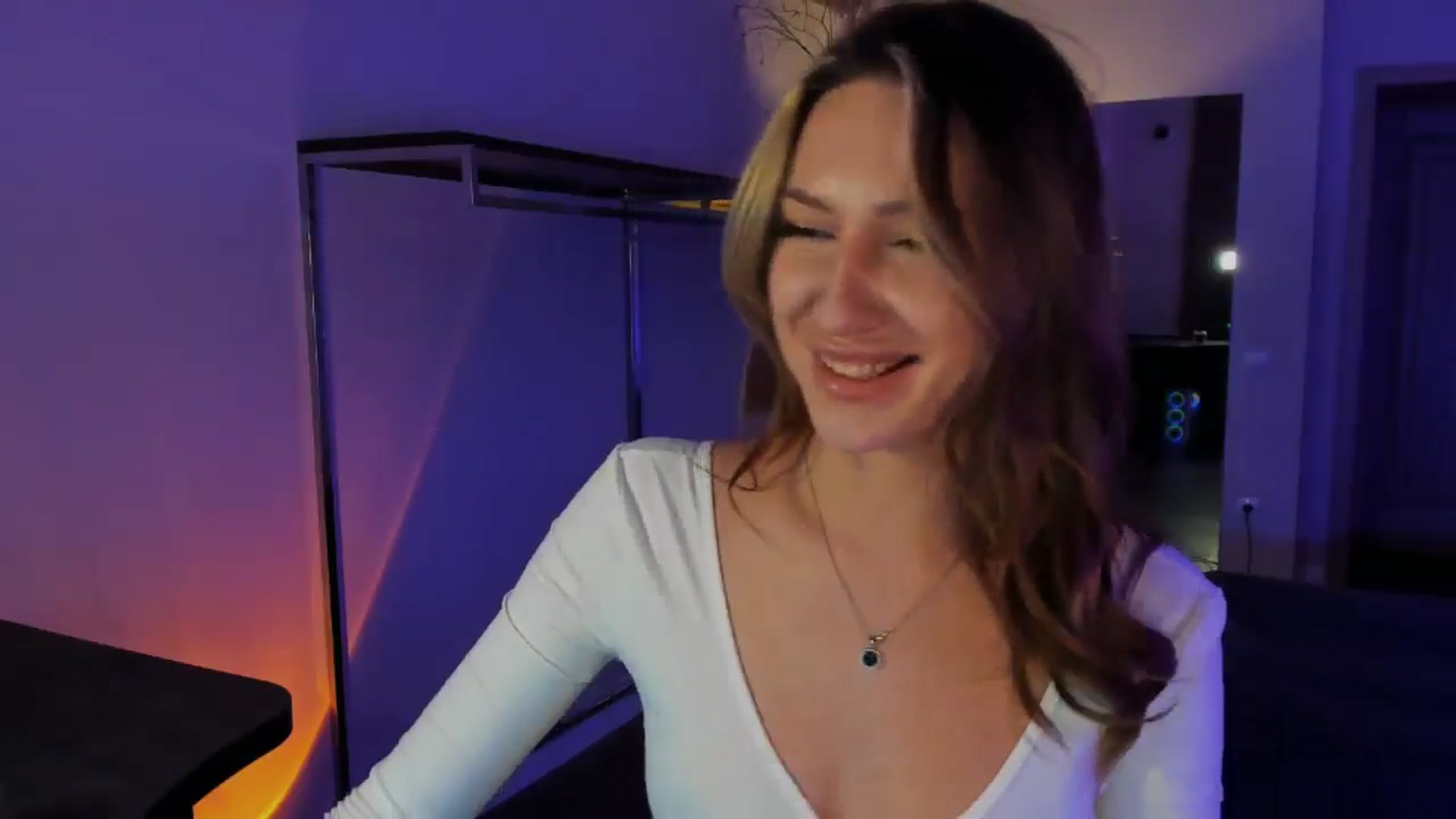 Gallery image thumbnail from LovelyGin's myfreecams stream on, 01/09/2026, 17:26 image 3 of 20
