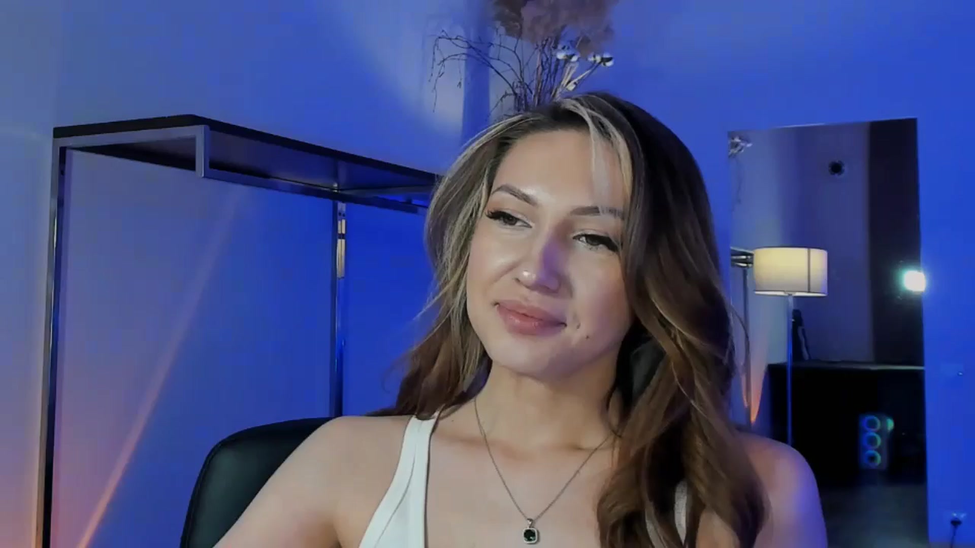 Gallery image thumbnail from LovelyGin's myfreecams stream on, 01/13/2026, 17:52 image 6 of 20