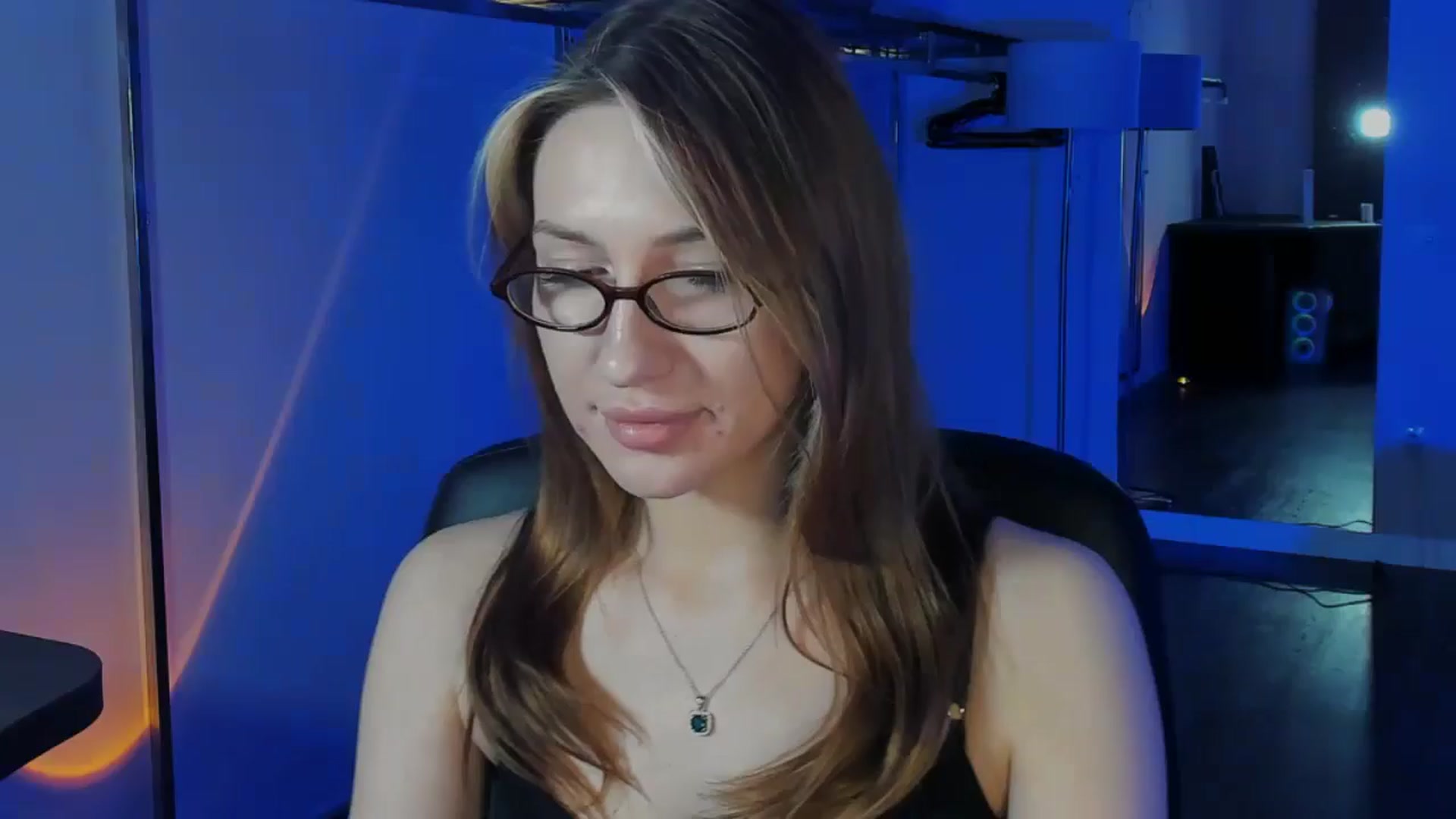 Gallery image thumbnail from LovelyGin's myfreecams stream on, 01/16/2026, 16:28 image 16 of 20