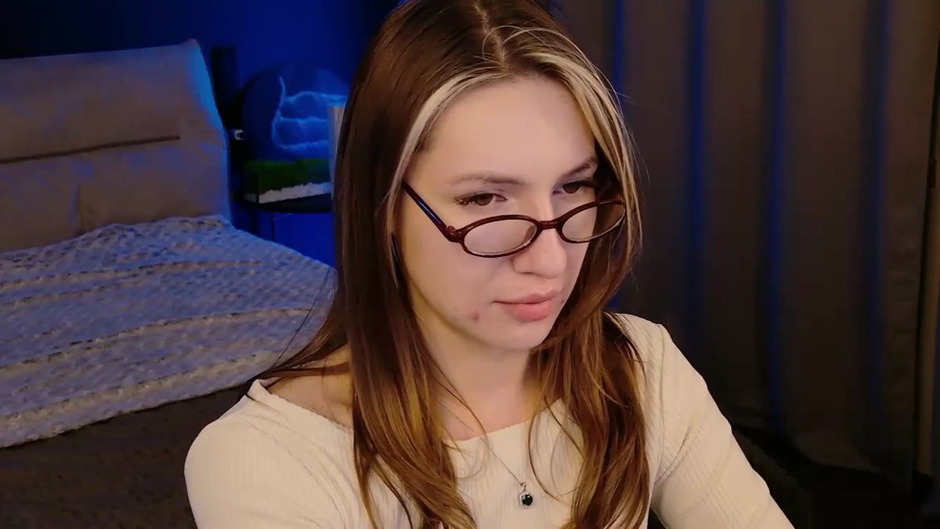 Gallery image thumbnail from LovelyGin's myfreecams stream on, 01/16/2026, 20:39 image 16 of 20
