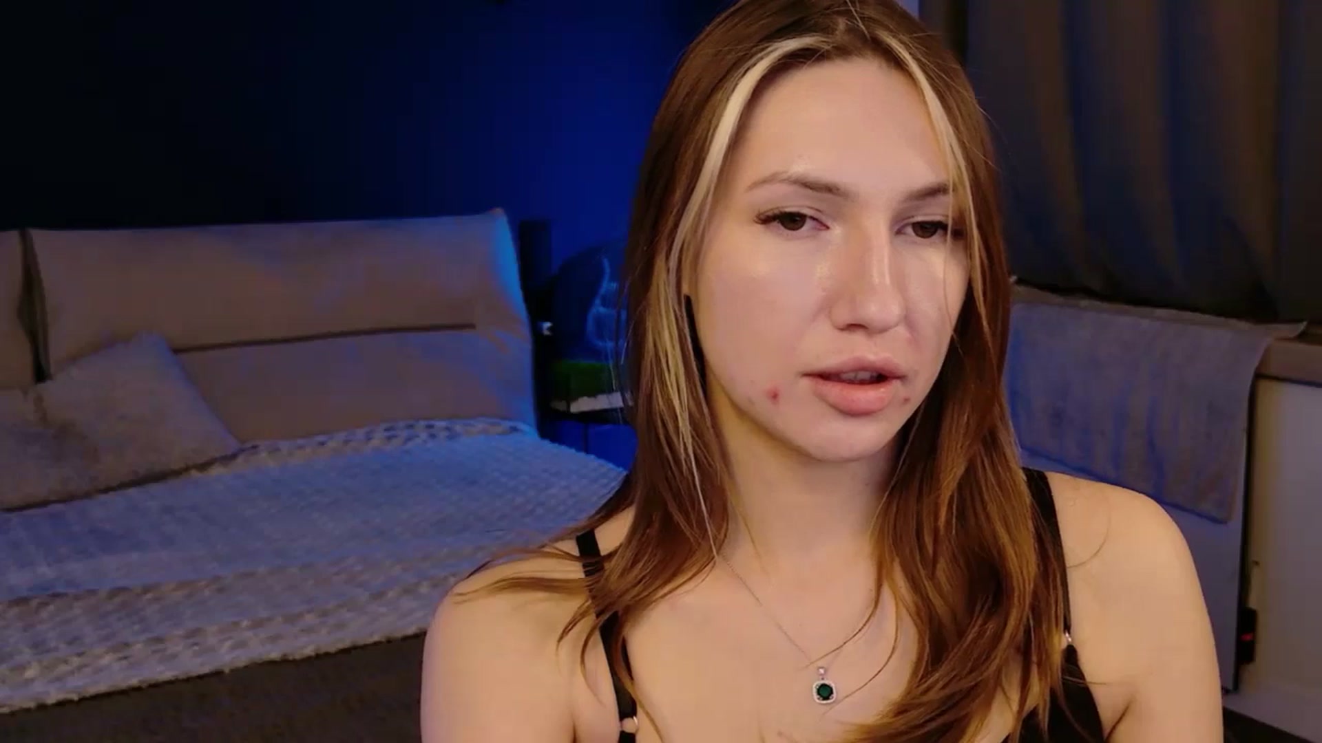 Gallery image thumbnail from LovelyGin's myfreecams stream on, 01/16/2026, 20:39 image 6 of 20