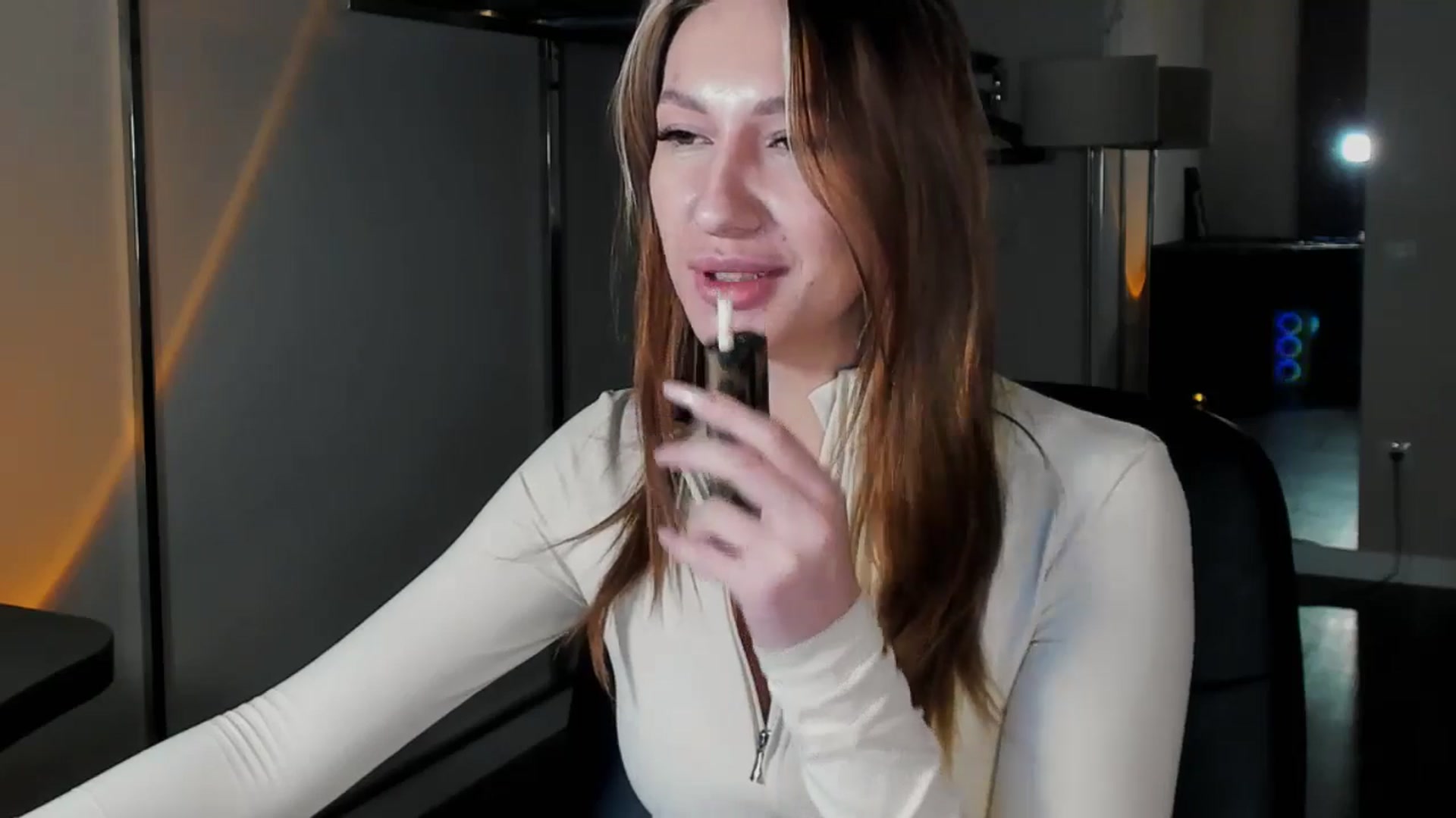 Gallery image thumbnail from LovelyGin's myfreecams stream on, 01/22/2026, 15:11 image 2 of 20