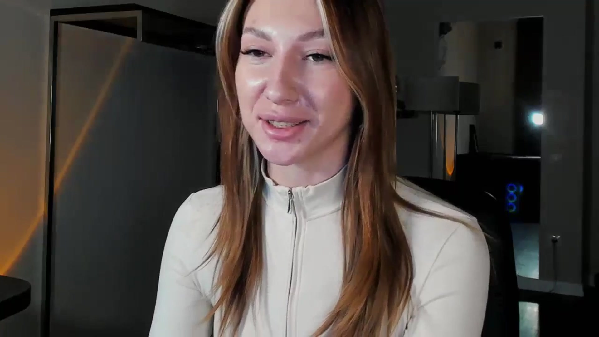 Gallery image thumbnail from LovelyGin's myfreecams stream on, 01/22/2026, 15:11 image 13 of 20