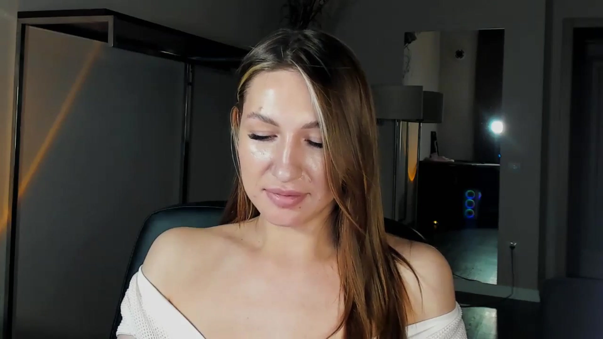 Gallery image thumbnail from LovelyGin's myfreecams stream on, 01/22/2026, 16:45 image 2 of 20