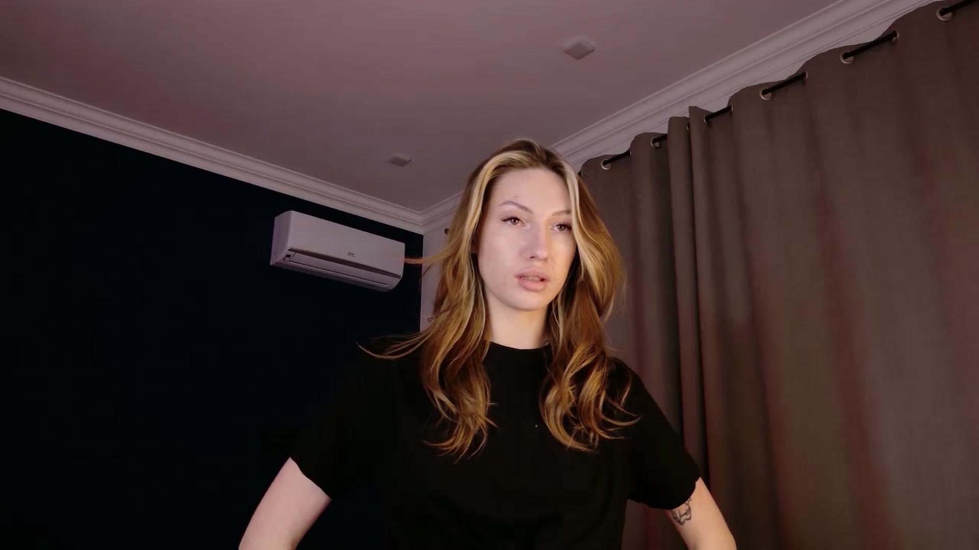 Gallery image thumbnail from LovelyGin's myfreecams stream on, 01/23/2026, 15:31 image 9 of 20