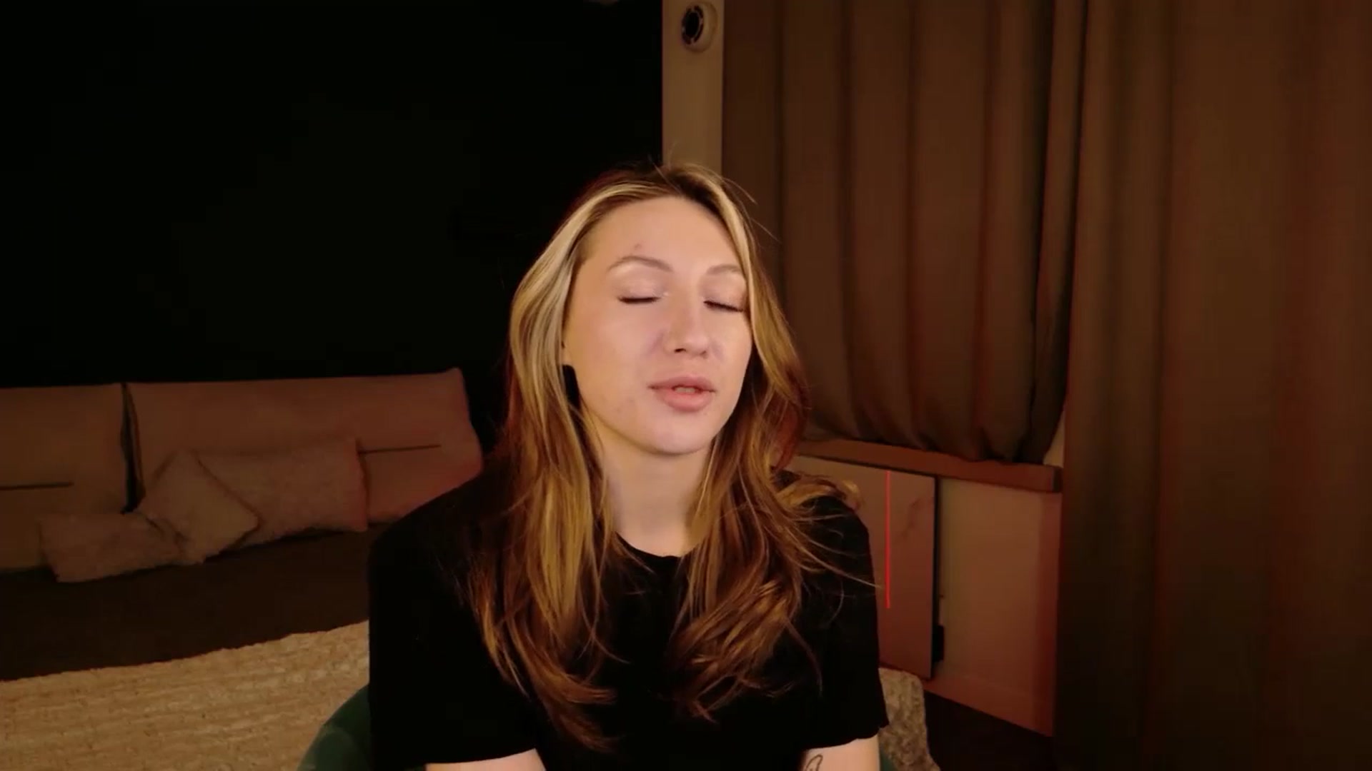 Gallery image thumbnail from LovelyGin's myfreecams stream on, 01/23/2026, 16:40 image 13 of 20